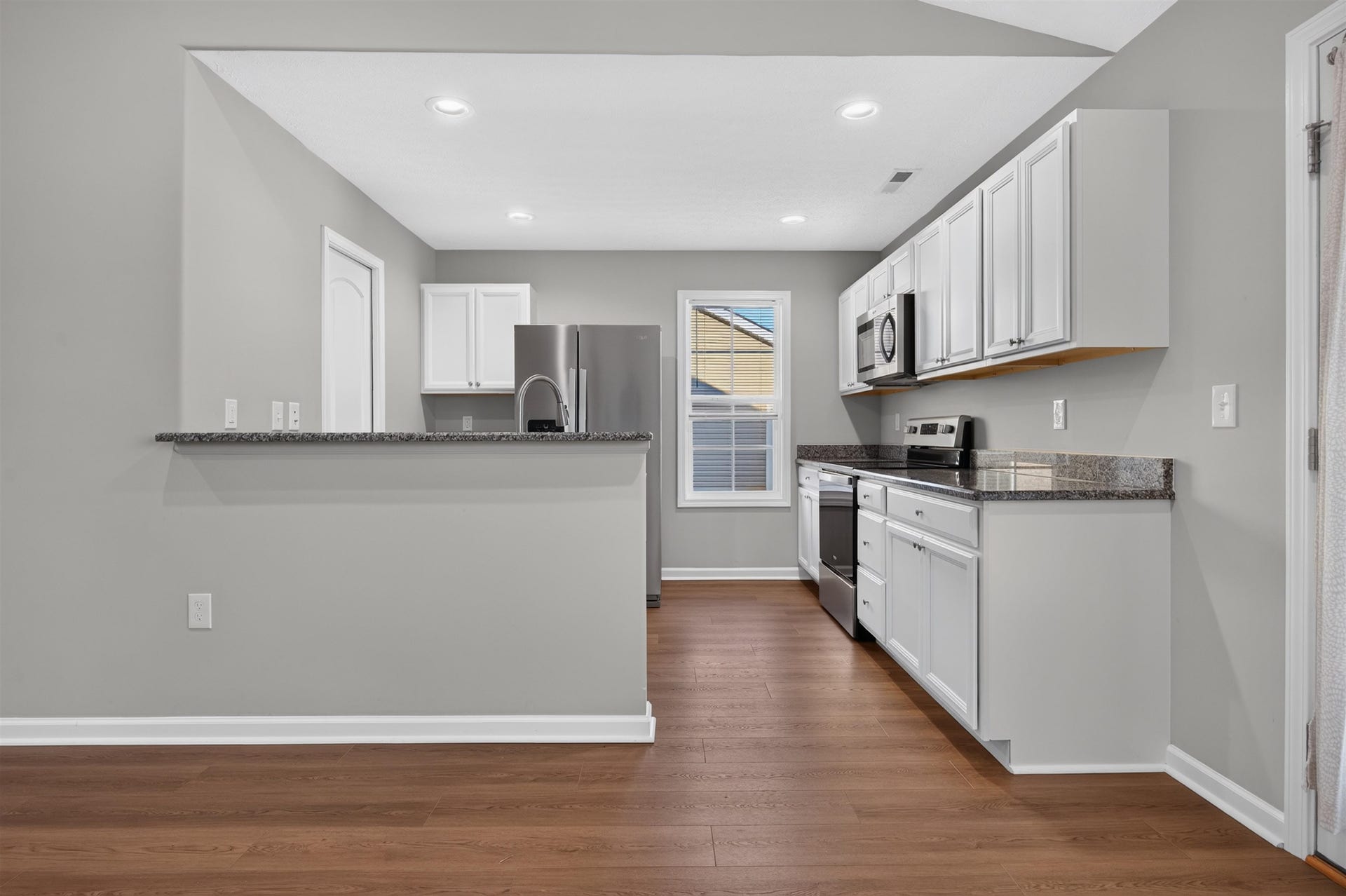 805 Forest Avenue, Radford, VA 24141