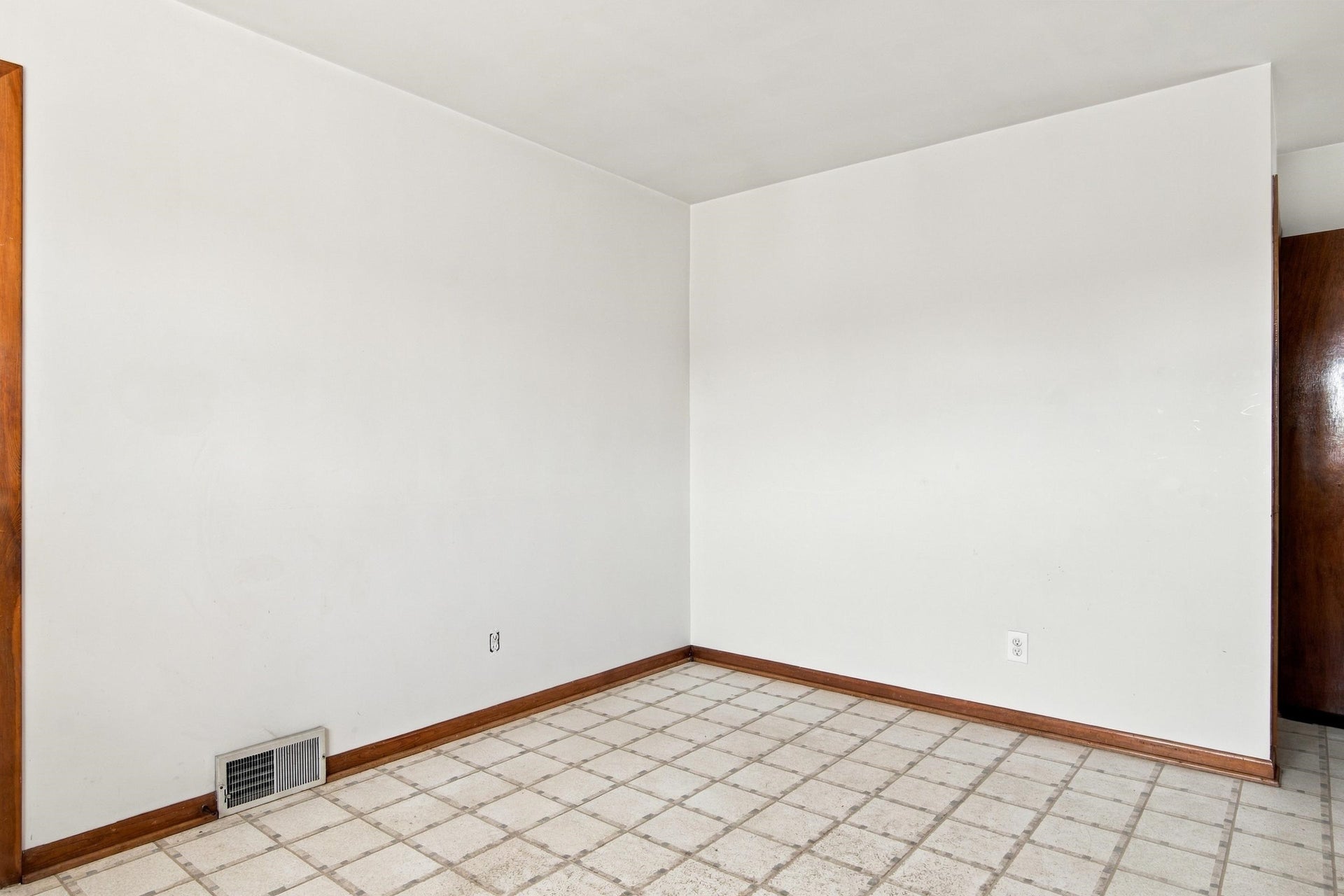110 Birch Street, Ripplemead, VA 24150