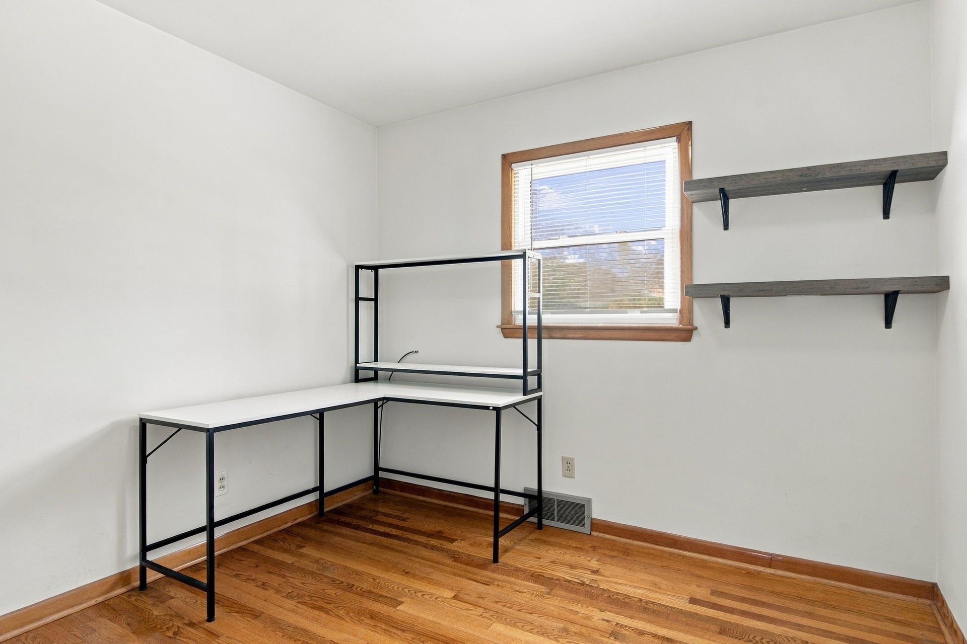 110 Birch Street, Ripplemead, VA 24150