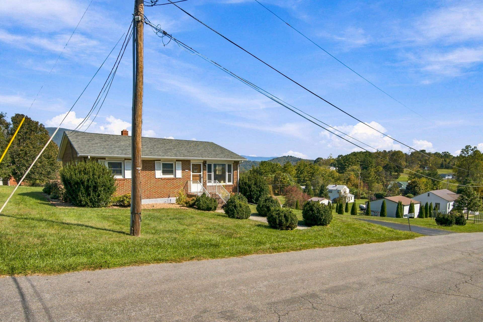 110 Birch Street, Ripplemead, VA 24150