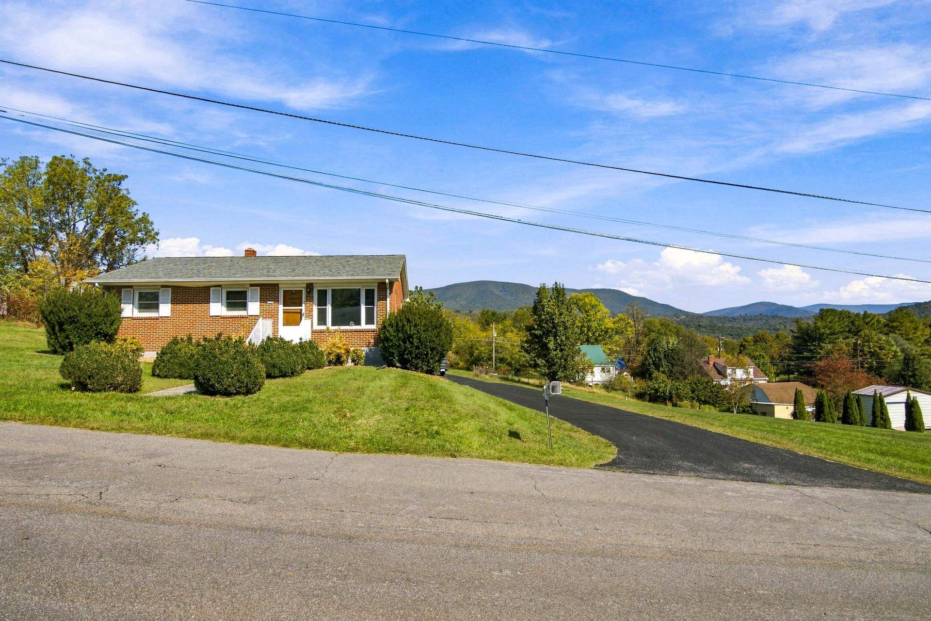 110 Birch Street, Ripplemead, VA 24150