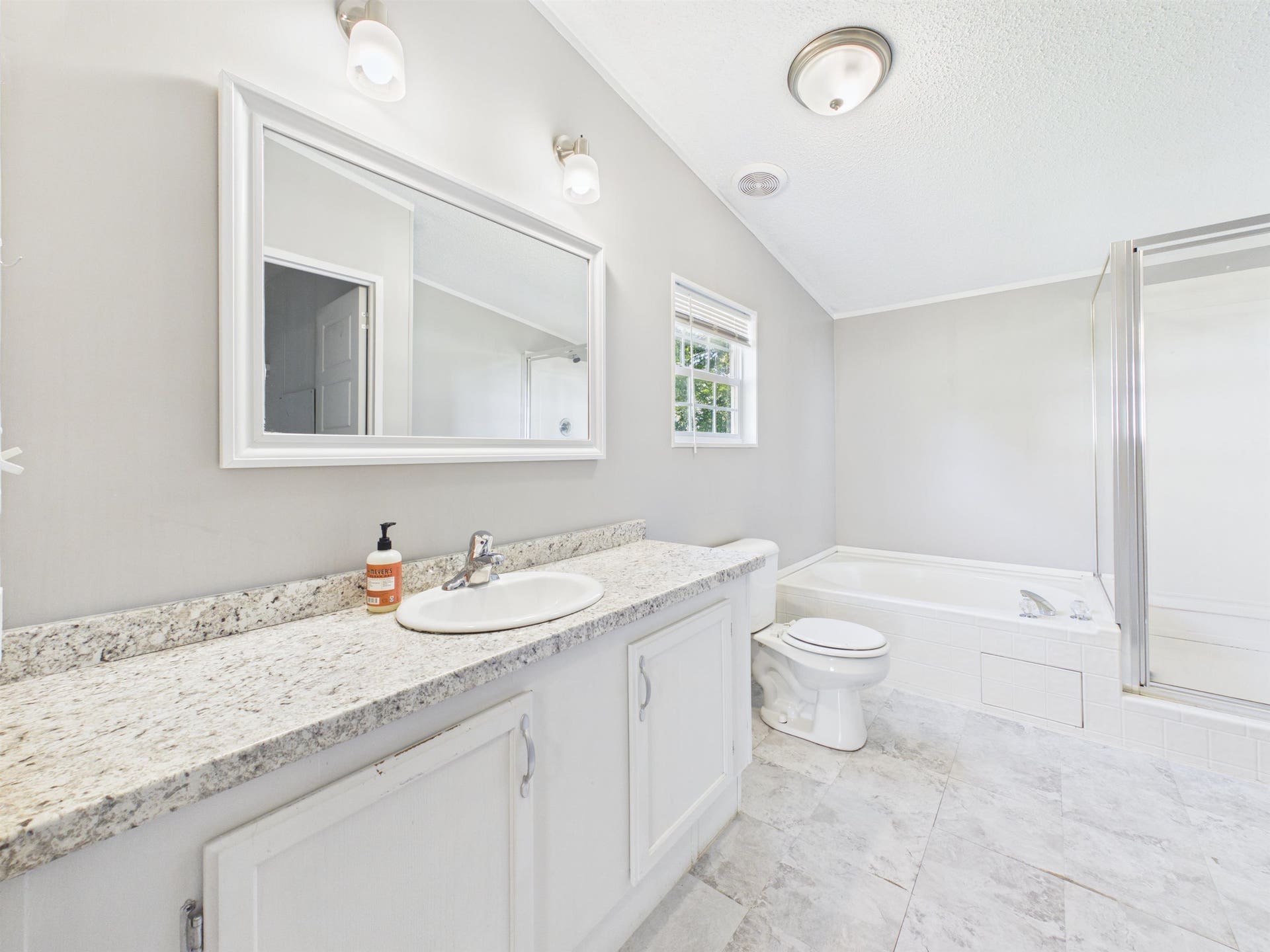 604 Newbern Road, Pulaski, VA 24301
