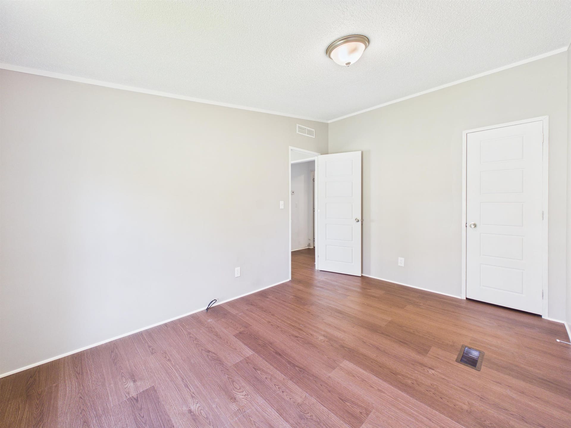 604 Newbern Road, Pulaski, VA 24301