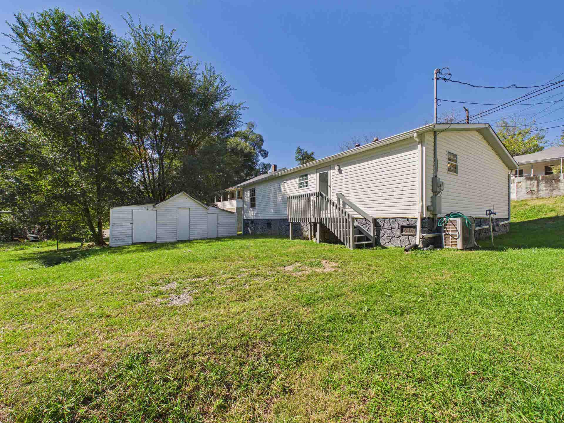 604 Newbern Road, Pulaski, VA 24301