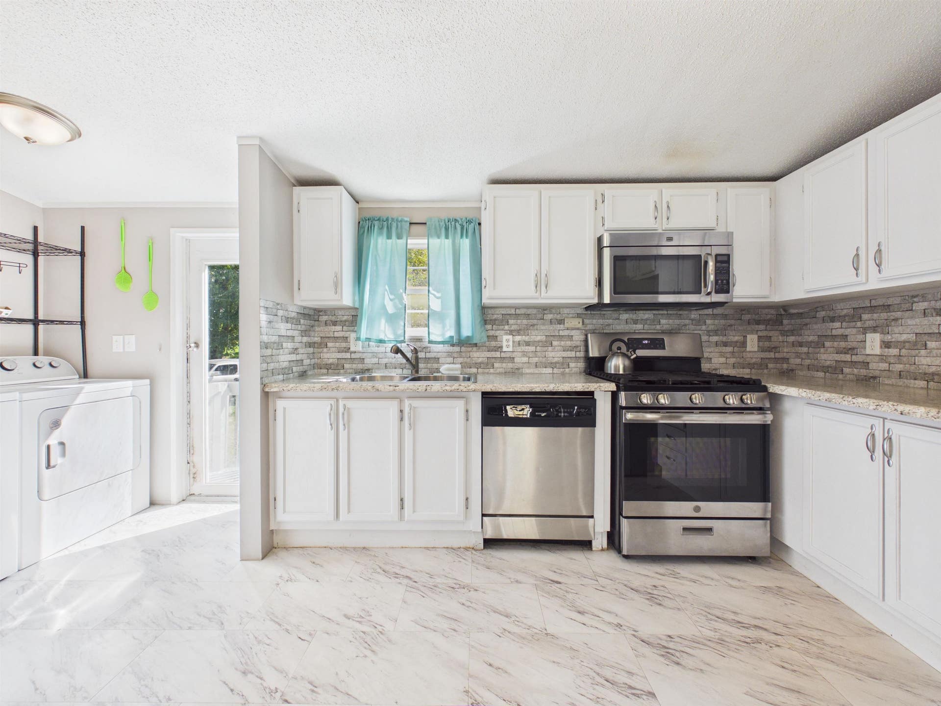 604 Newbern Road, Pulaski, VA 24301