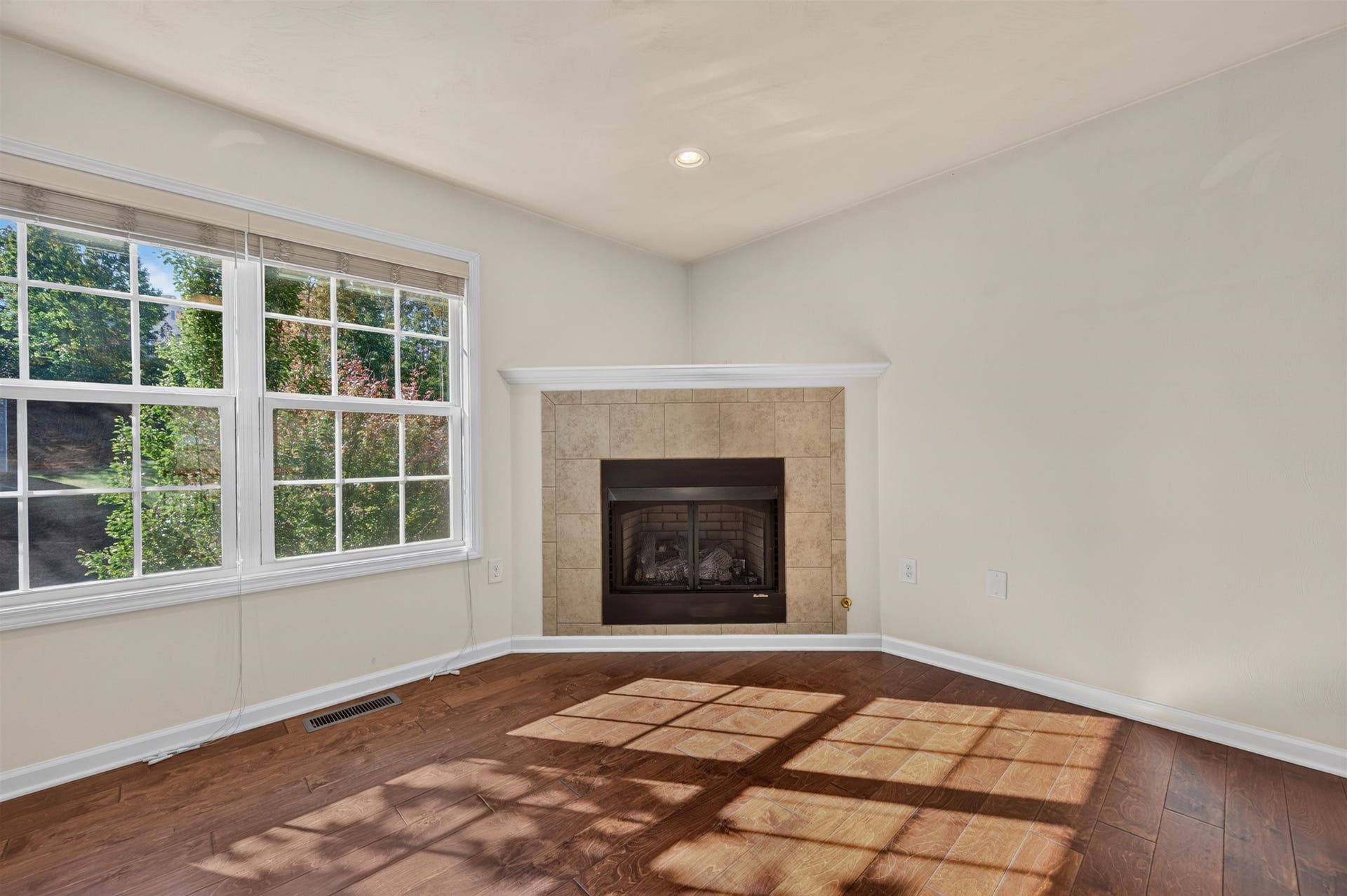 1048 St Clair Lane, Christiansburg, VA 24073