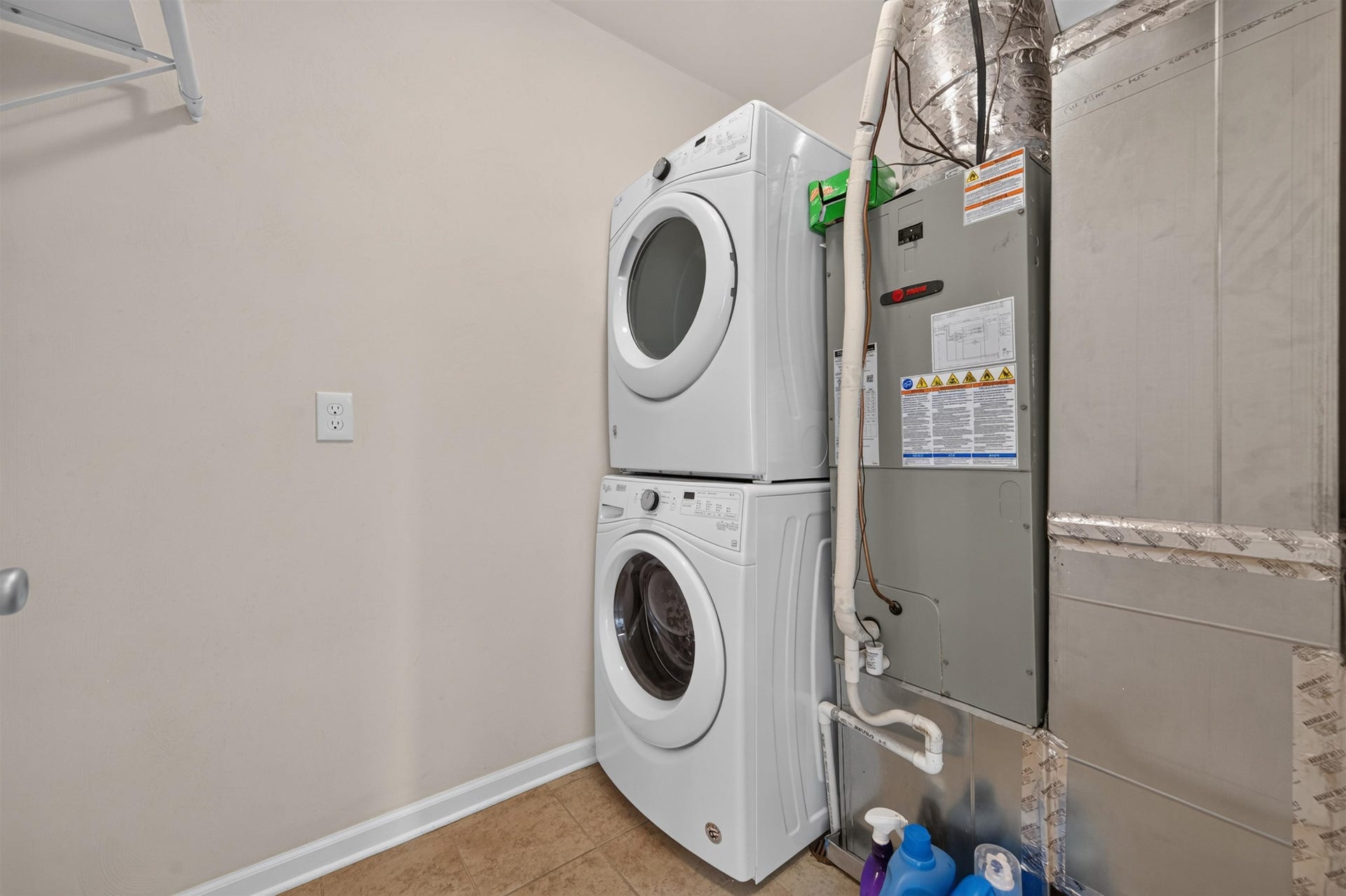 1048 St Clair Lane, Christiansburg, VA 24073