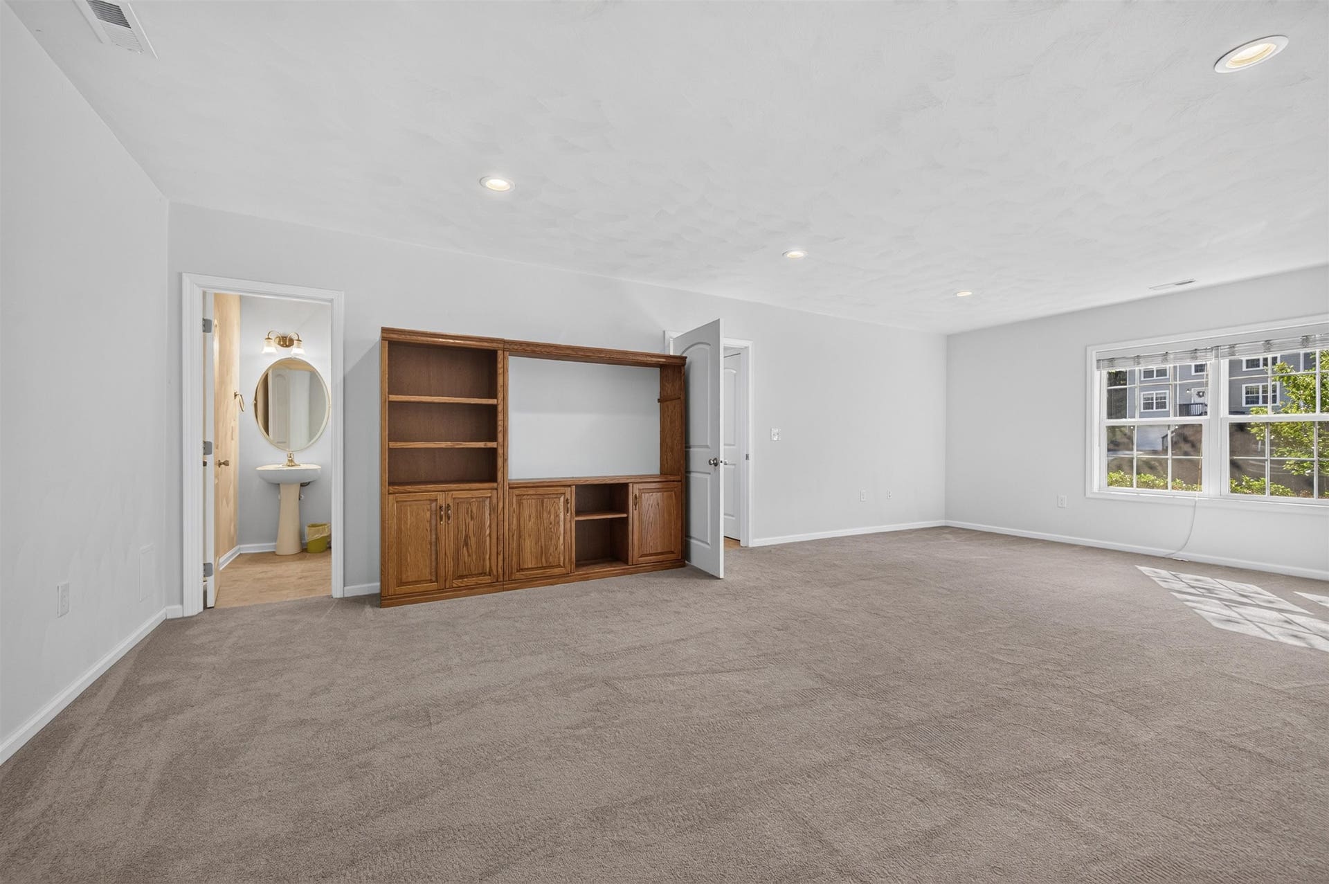 1048 St Clair Lane, Christiansburg, VA 24073