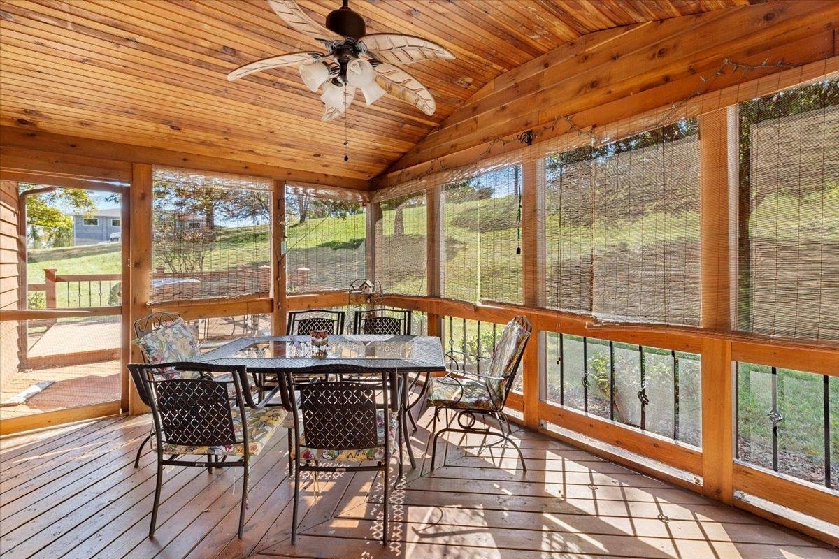 183 Farley Circle, Pearisburg, VA 24134