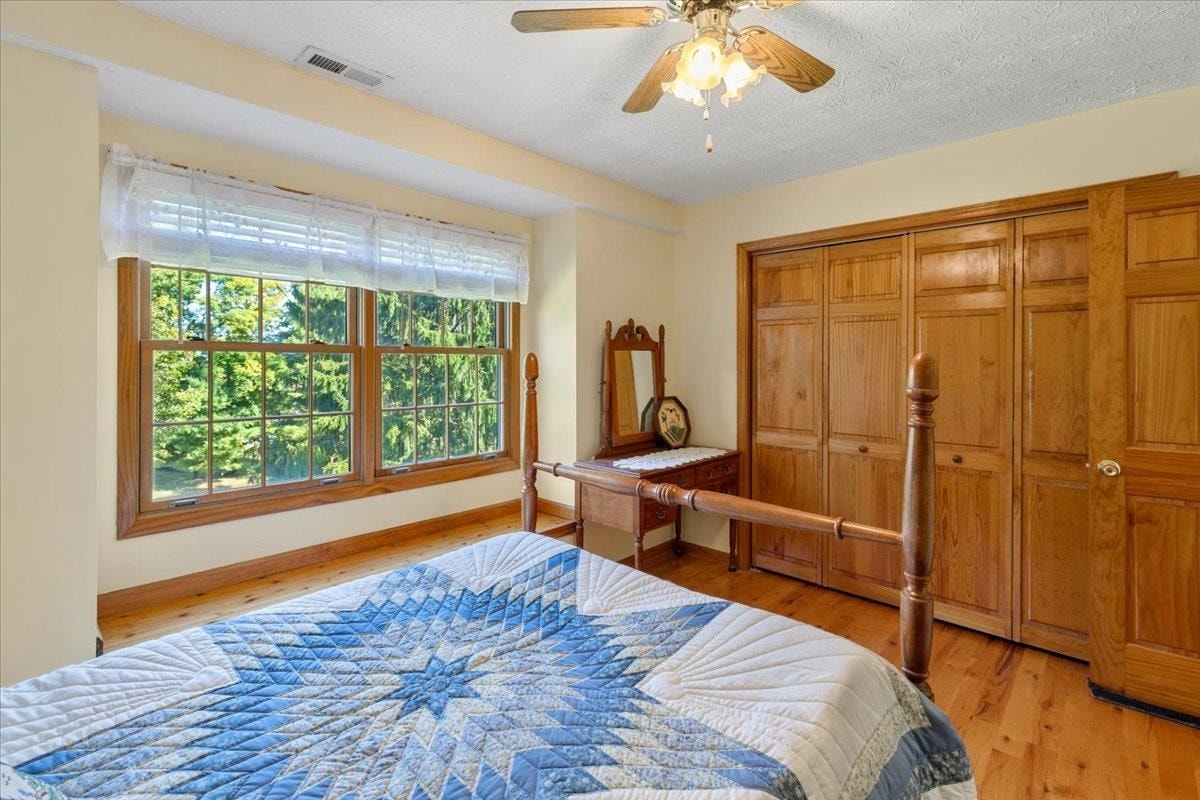 183 Farley Circle, Pearisburg, VA 24134