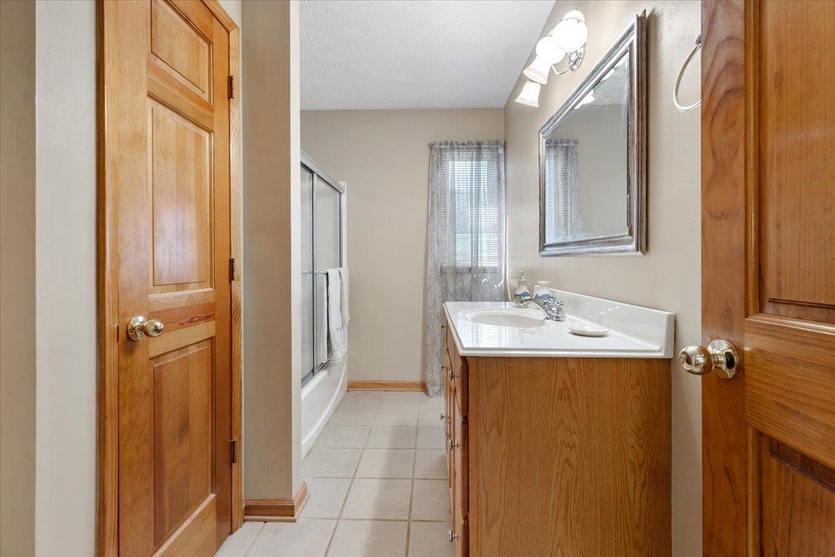 183 Farley Circle, Pearisburg, VA 24134