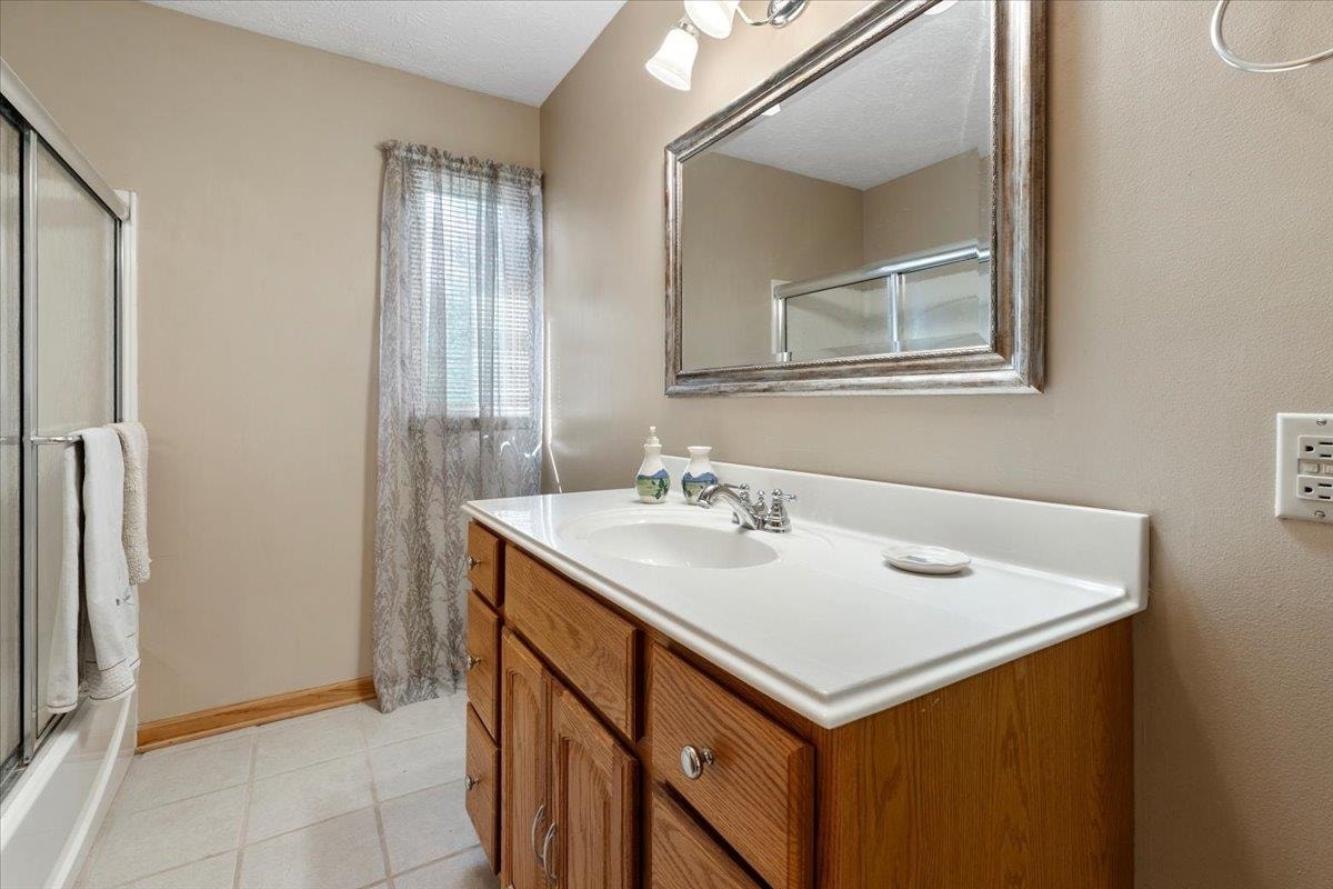 183 Farley Circle, Pearisburg, VA 24134