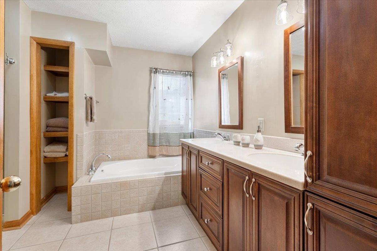 183 Farley Circle, Pearisburg, VA 24134