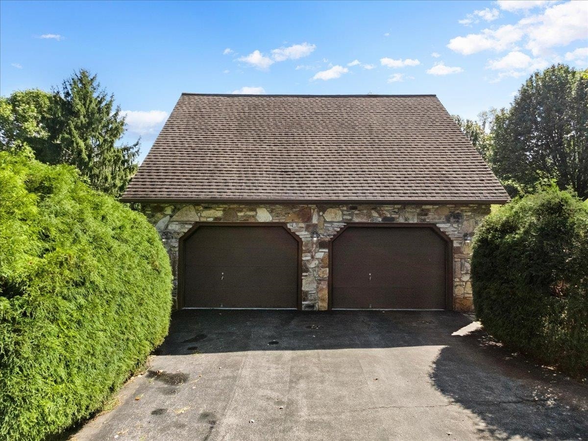 183 Farley Circle, Pearisburg, VA 24134