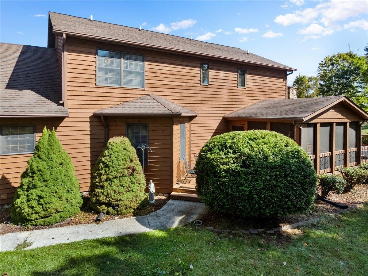 183 Farley Circle, Pearisburg, VA 24134