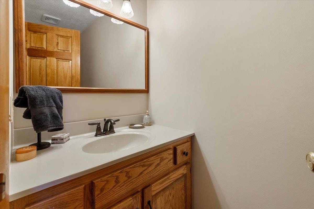 183 Farley Circle, Pearisburg, VA 24134