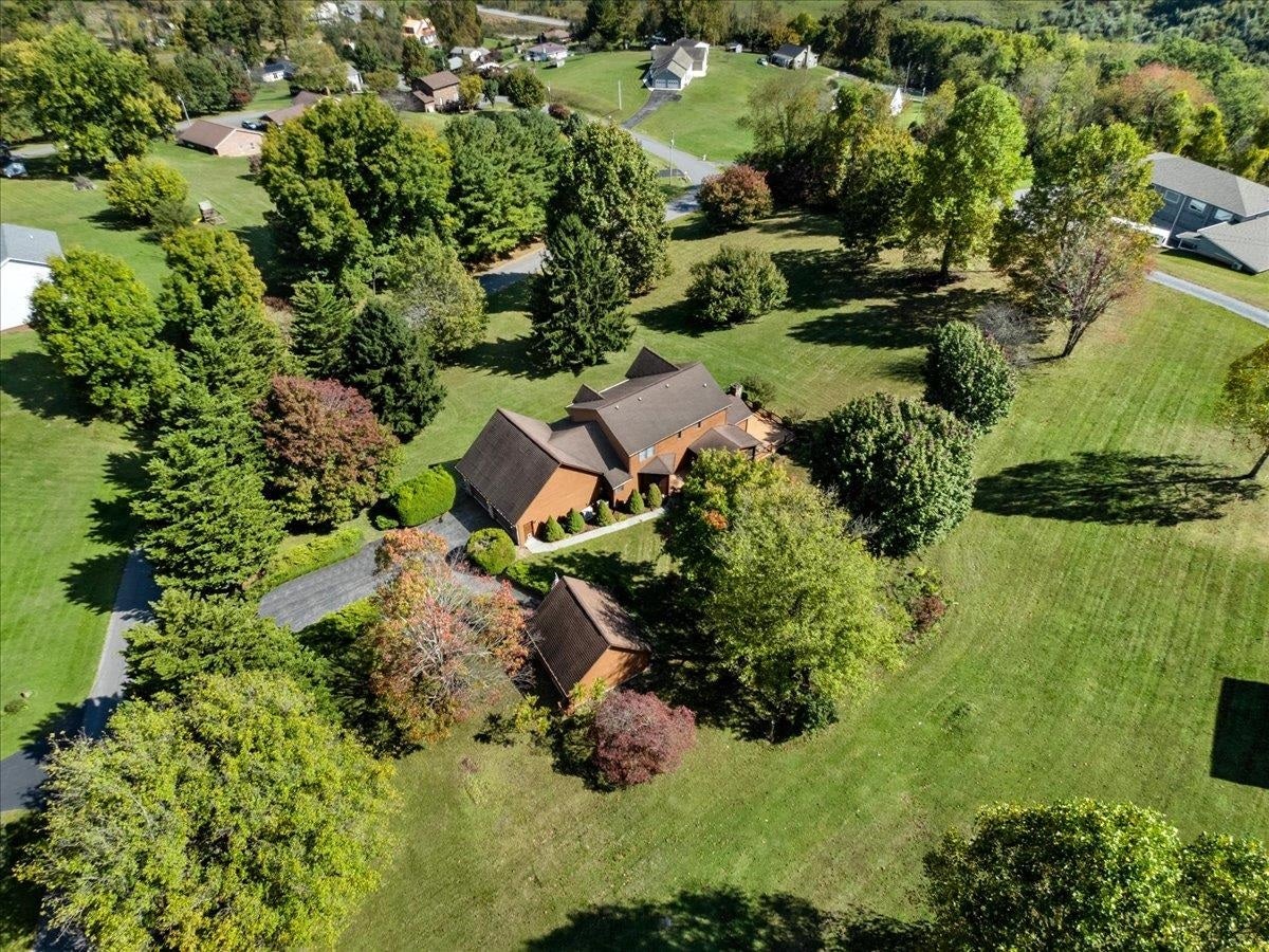 183 Farley Circle, Pearisburg, VA 24134