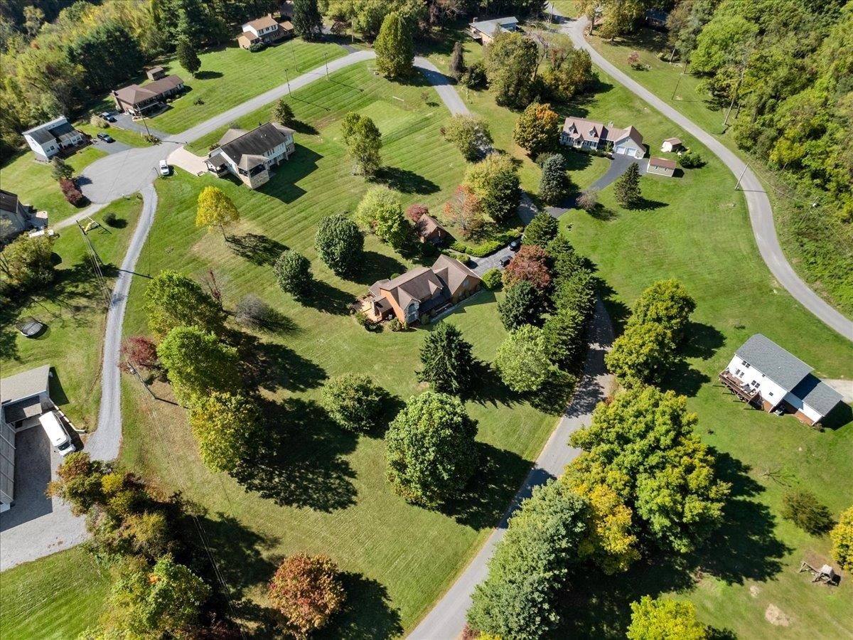 183 Farley Circle, Pearisburg, VA 24134