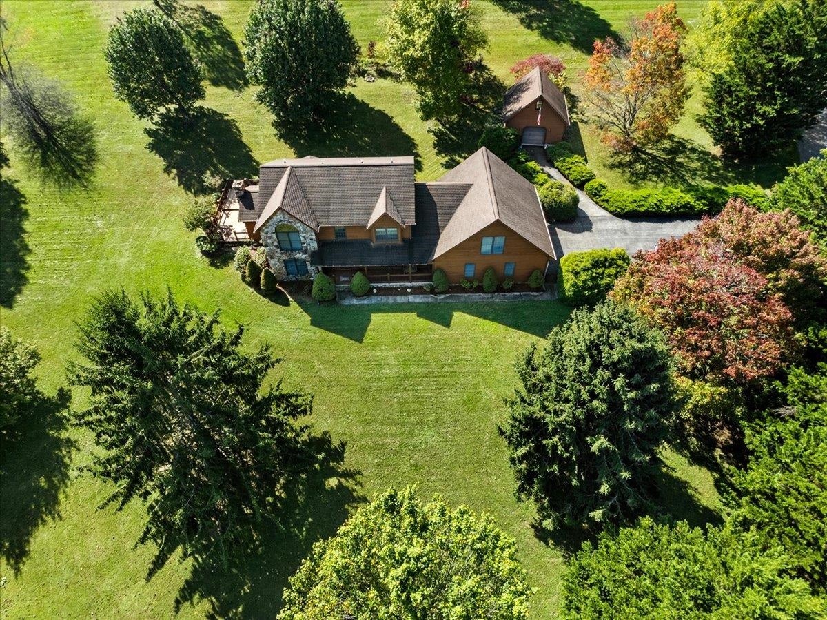 183 Farley Circle, Pearisburg, VA 24134