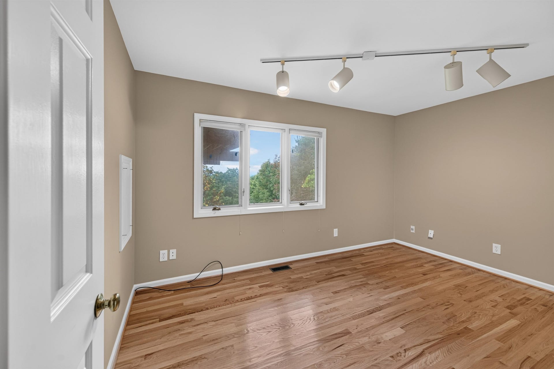 1723 Jefferson Forest Lane, Blacksburg, VA 24060