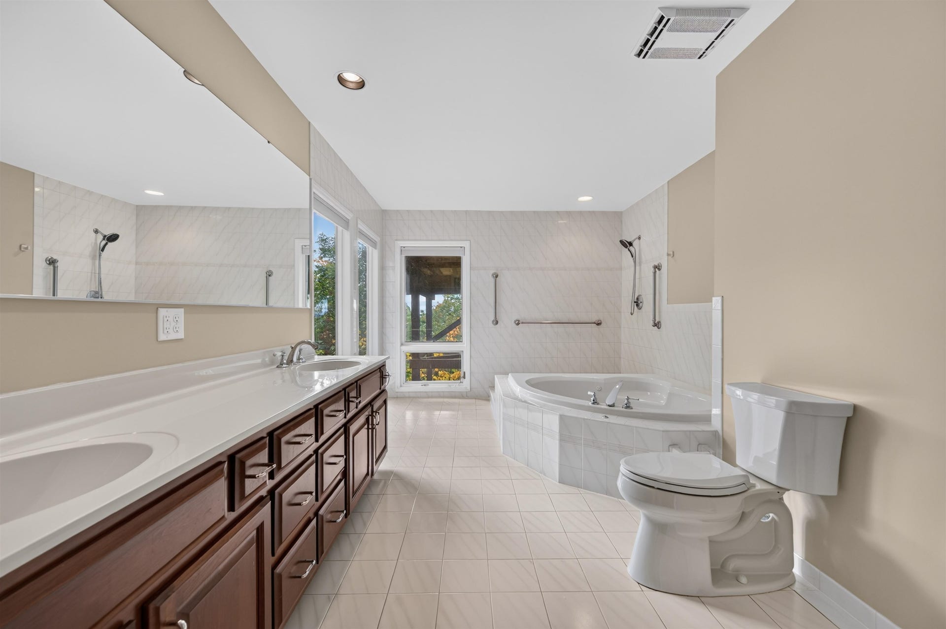1723 Jefferson Forest Lane, Blacksburg, VA 24060