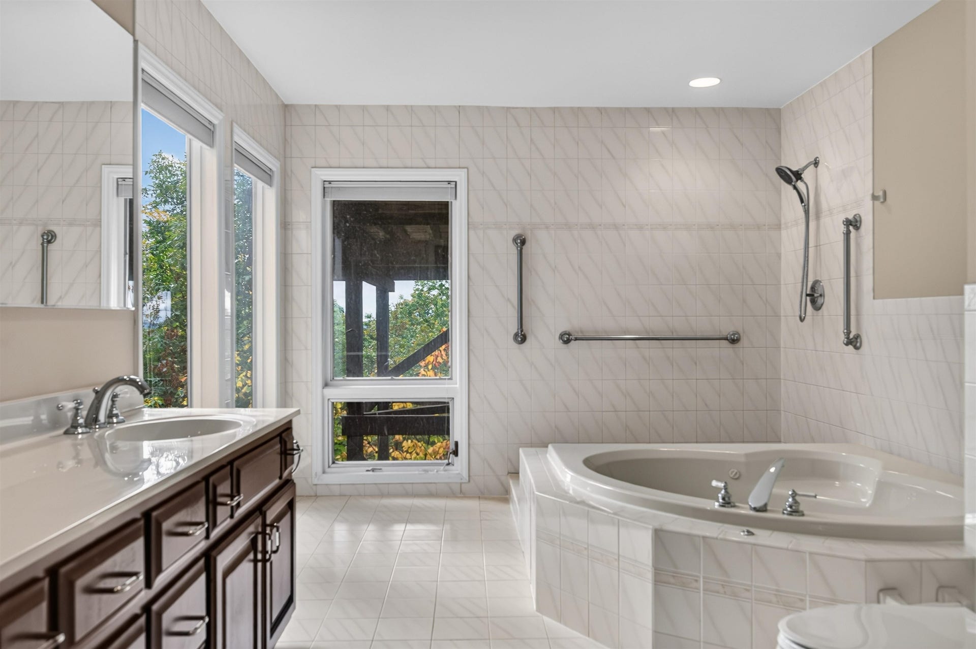 1723 Jefferson Forest Lane, Blacksburg, VA 24060