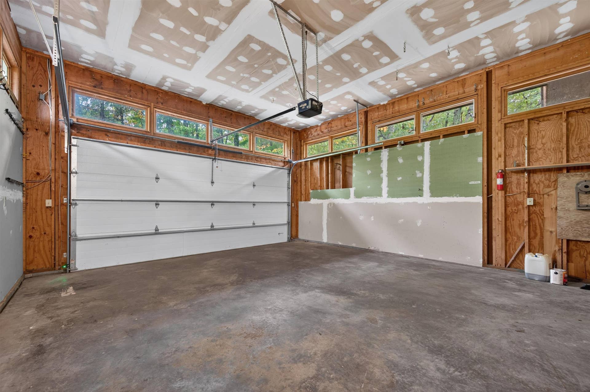 1723 Jefferson Forest Lane, Blacksburg, VA 24060