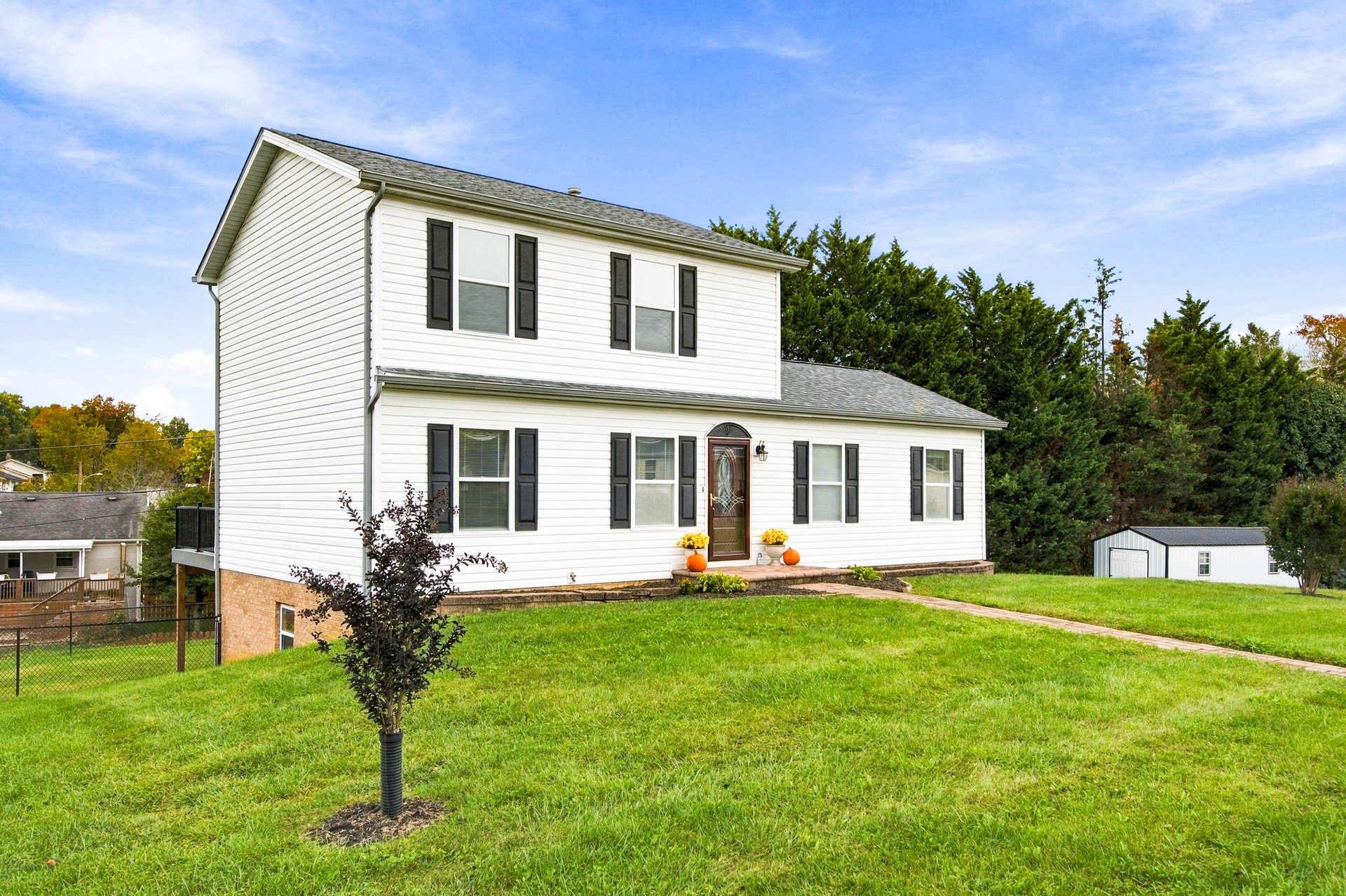 340 Auburn Drive, Christiansburg, VA 24073