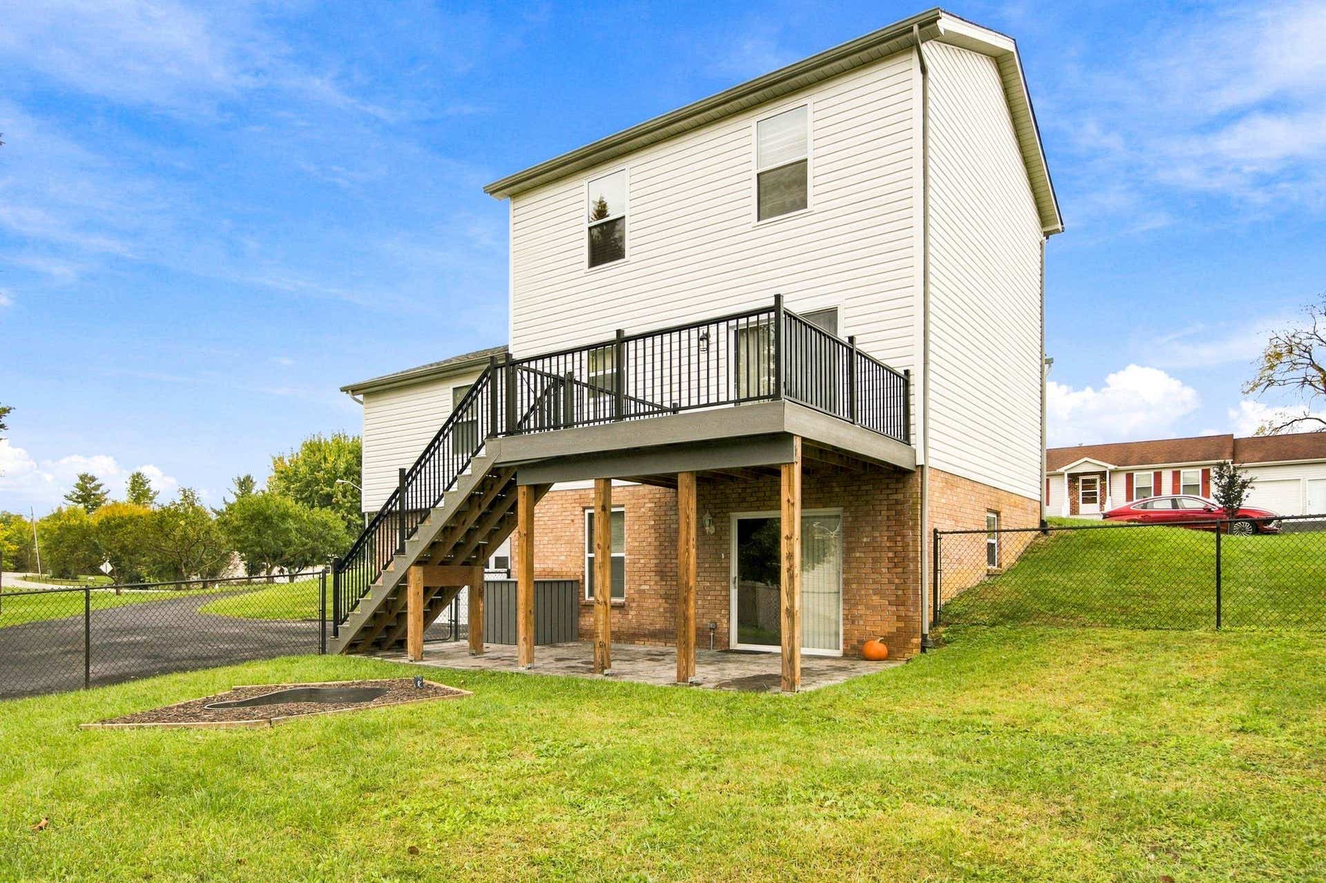 340 Auburn Drive, Christiansburg, VA 24073