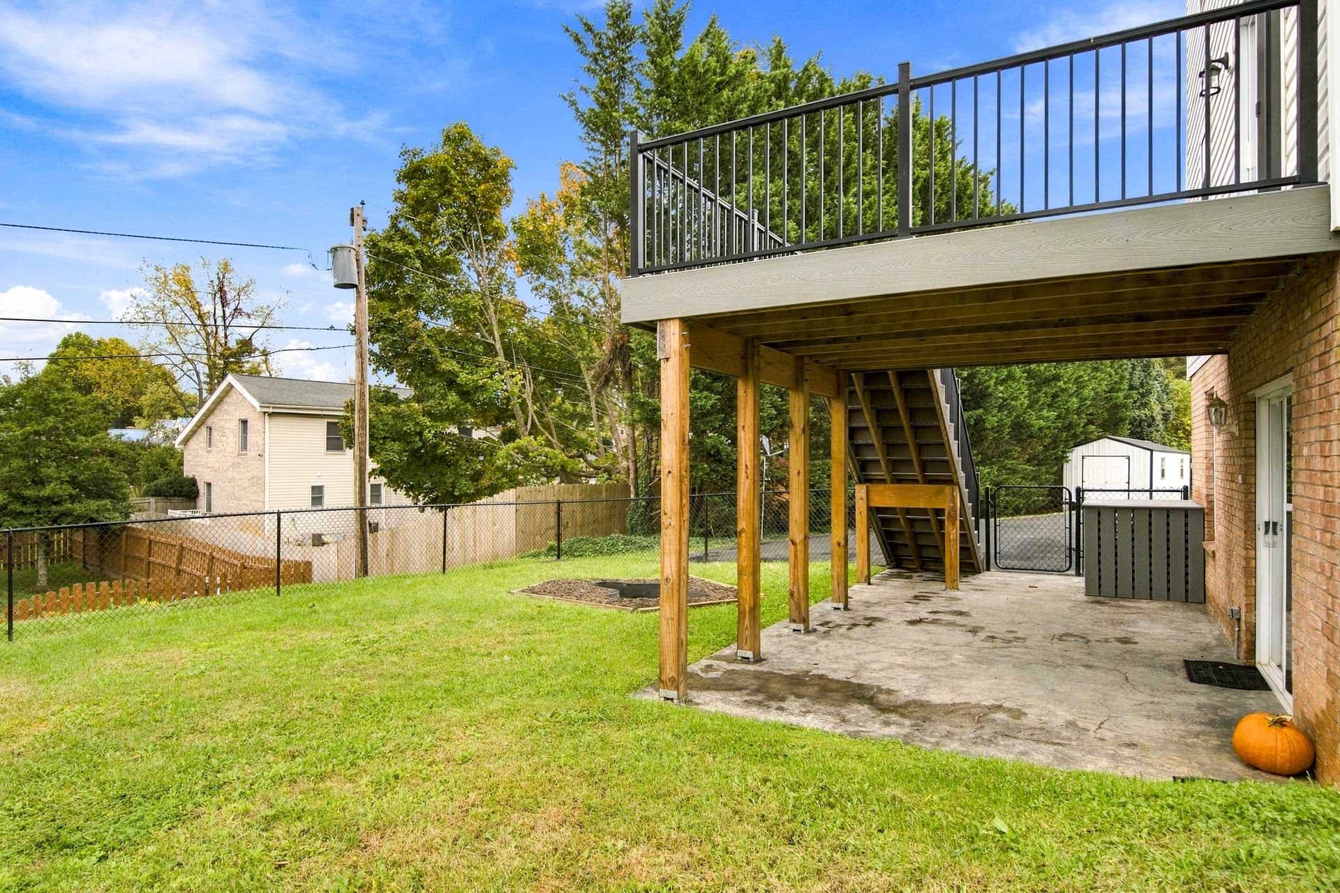 340 Auburn Drive, Christiansburg, VA 24073