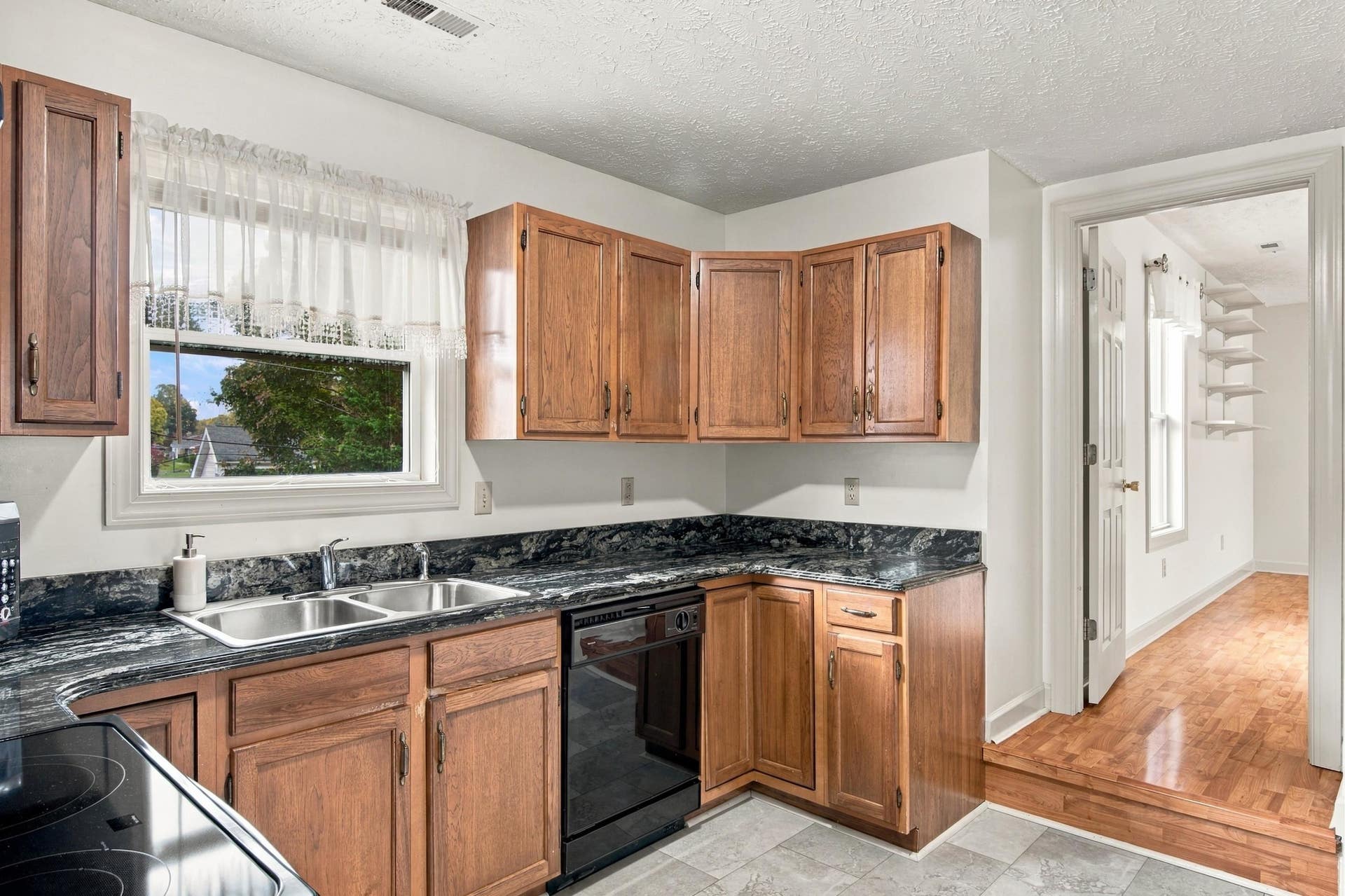 340 Auburn Drive, Christiansburg, VA 24073