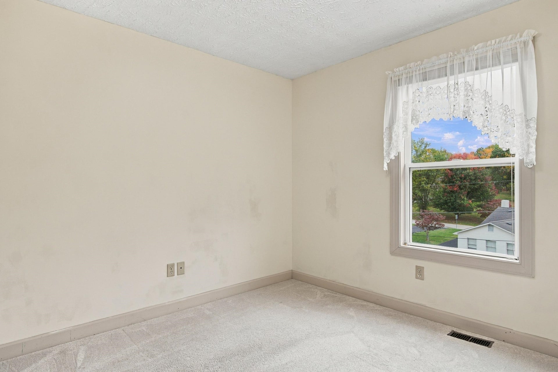 340 Auburn Drive, Christiansburg, VA 24073