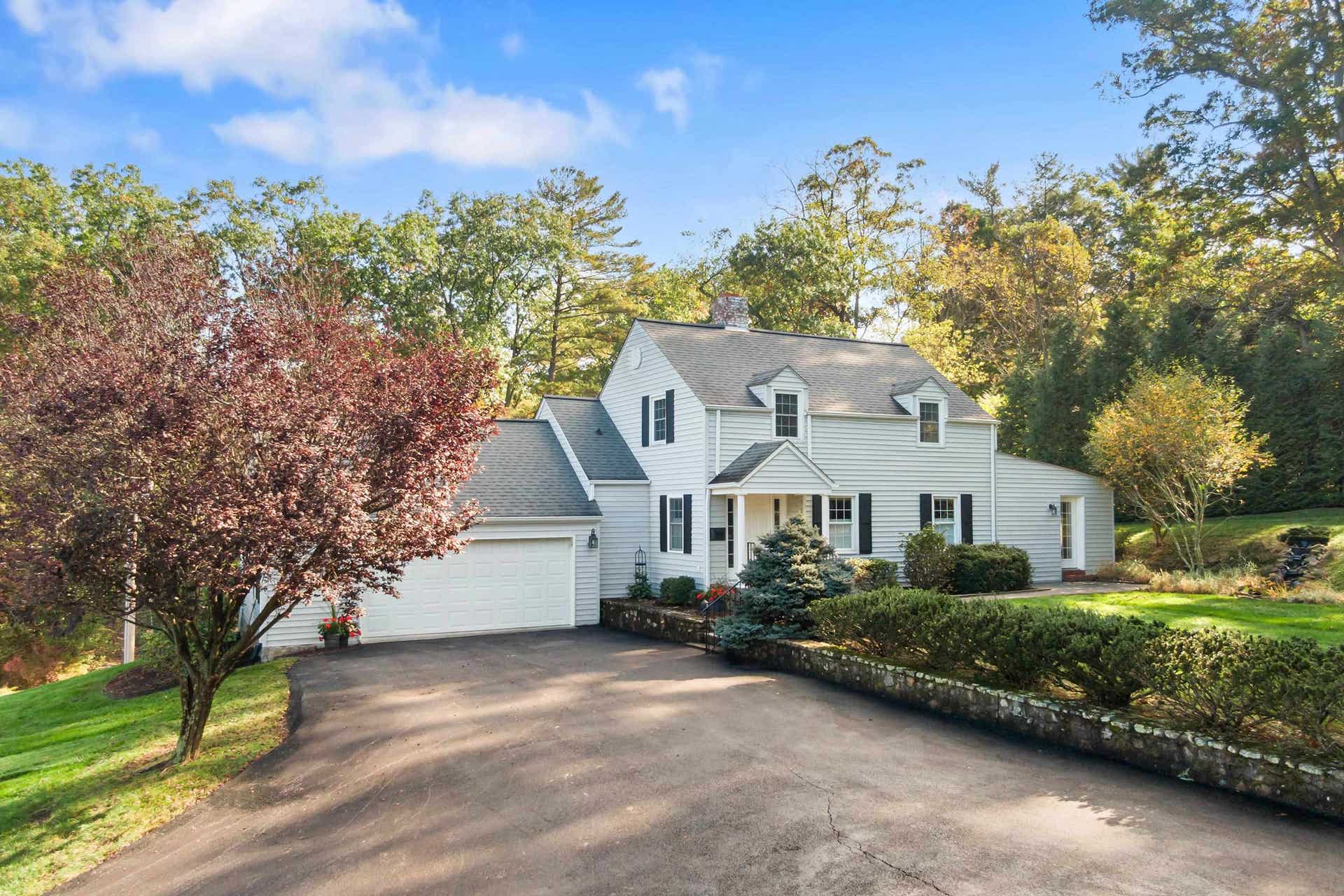 705 High Street, Pearisburg, VA 24134