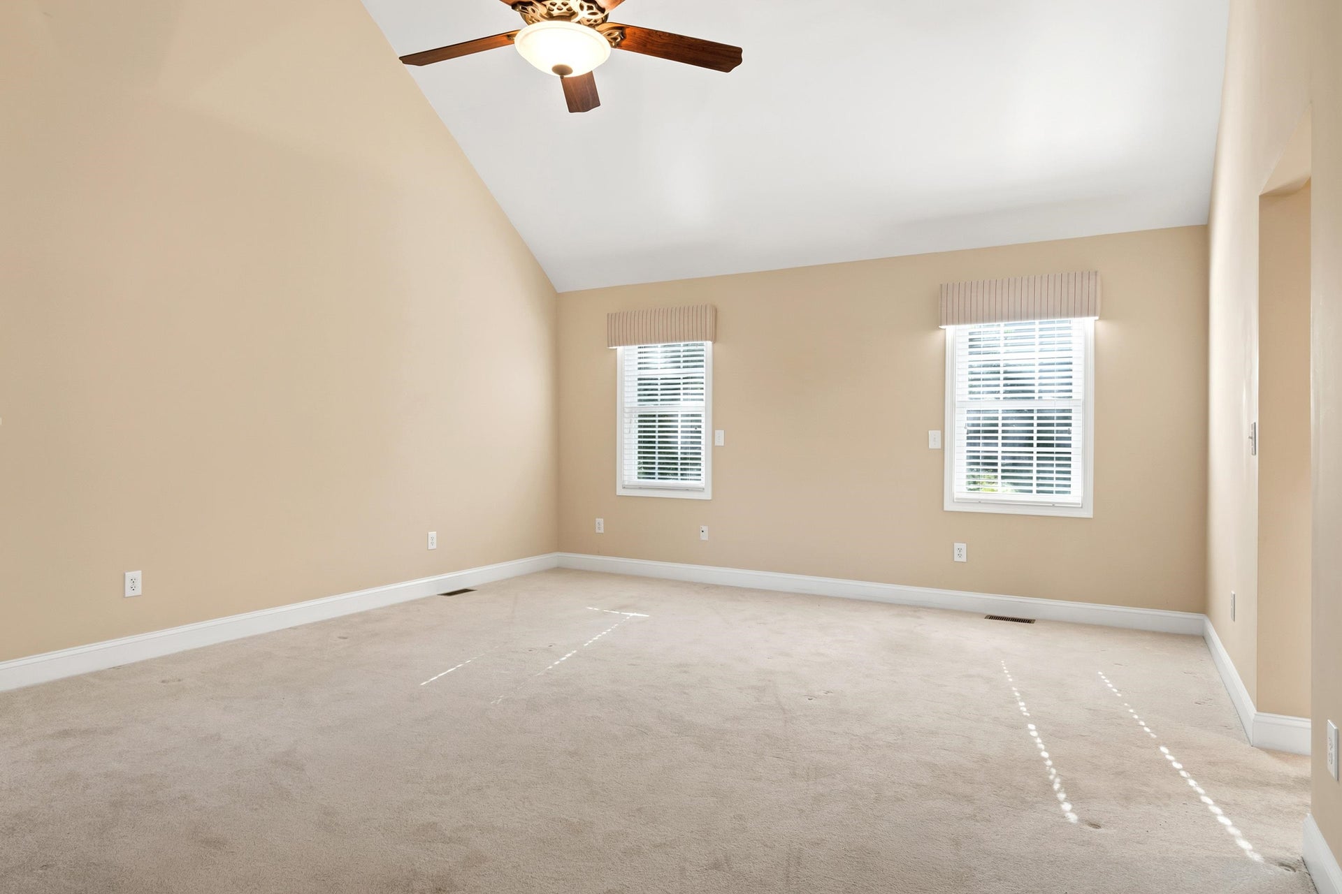 705 High Street, Pearisburg, VA 24134