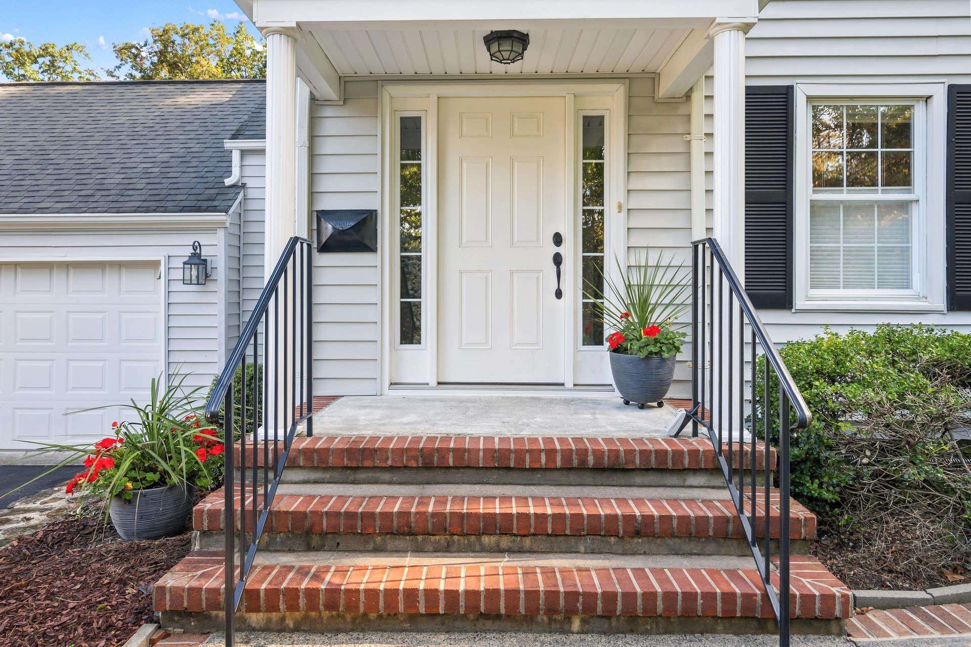 705 High Street, Pearisburg, VA 24134
