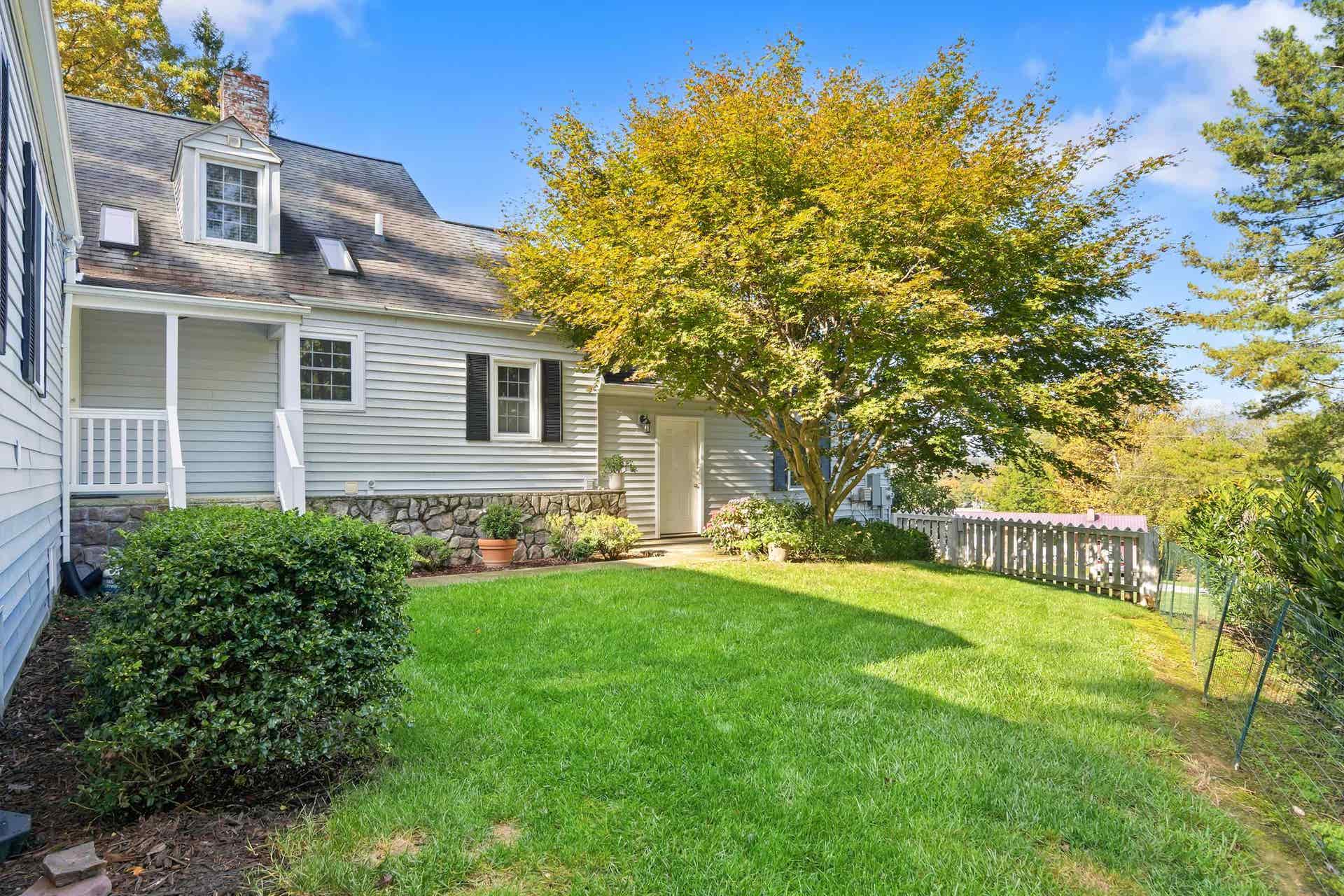 705 High Street, Pearisburg, VA 24134