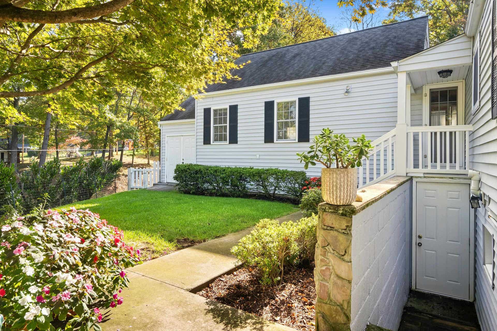 705 High Street, Pearisburg, VA 24134