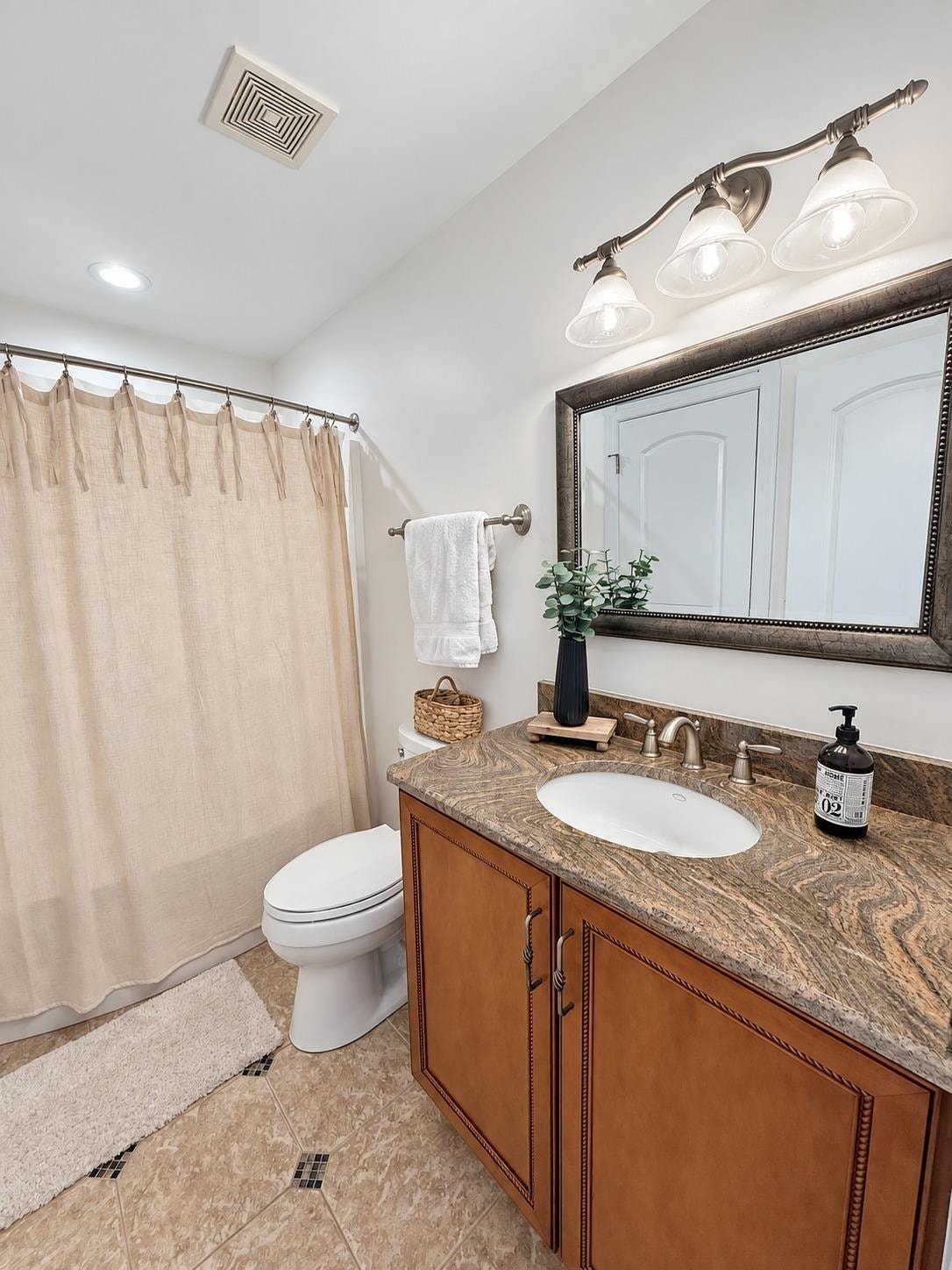 8561 Whistling Straits Dr Drive, Radford, VA 24141