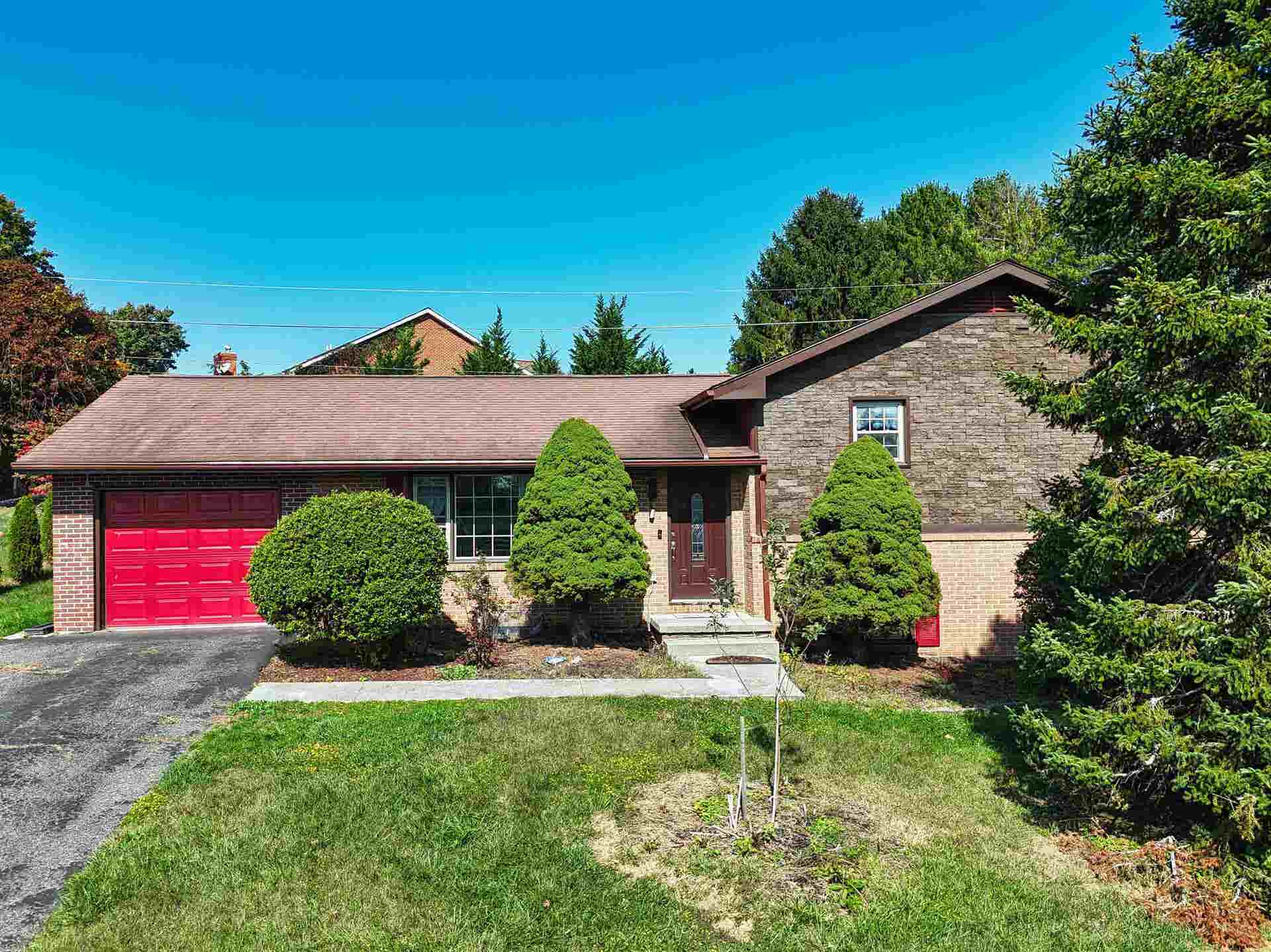 308 GRANDVIEW Drive, Blacksburg, VA 24060