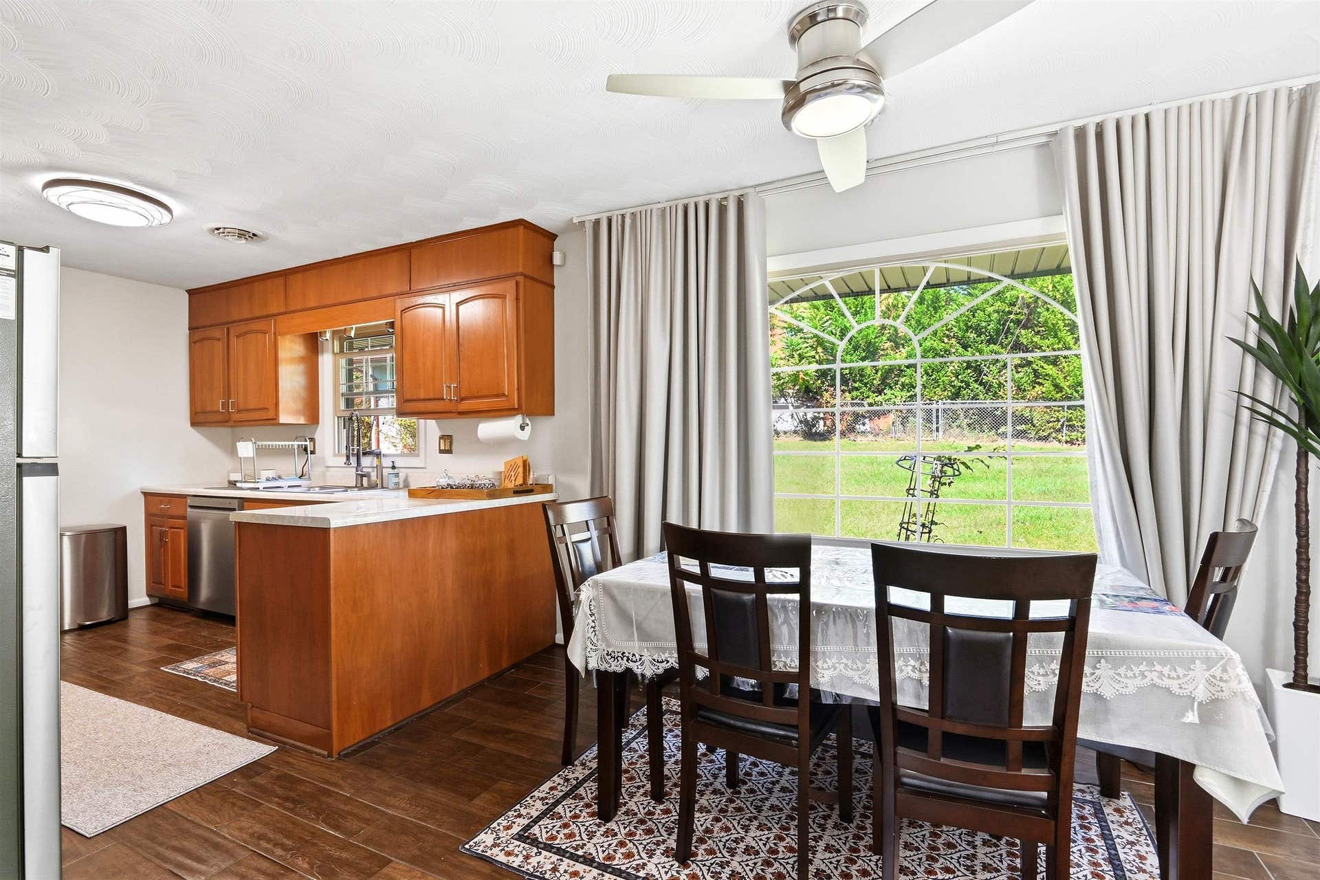 308 GRANDVIEW Drive, Blacksburg, VA 24060