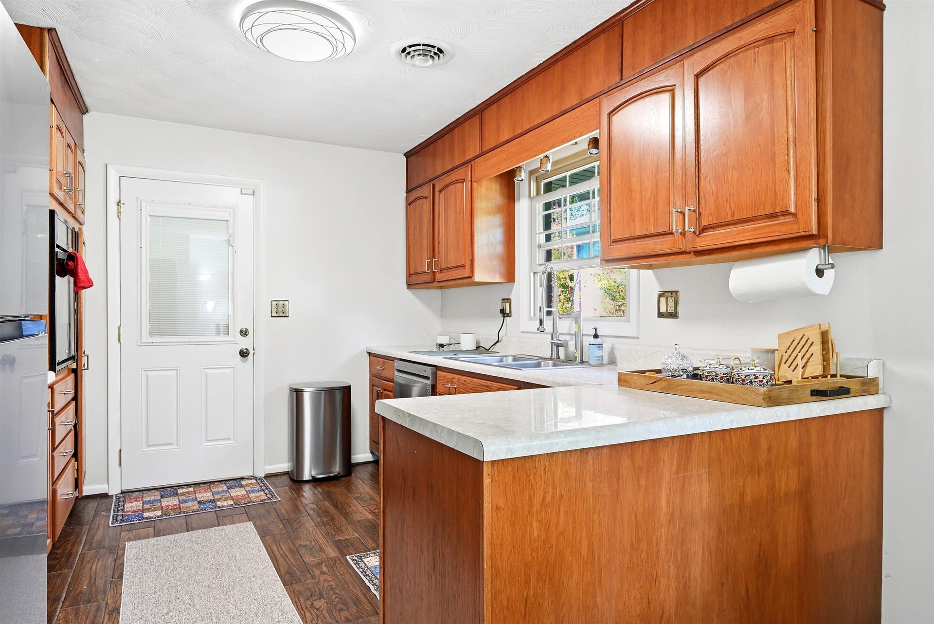 308 GRANDVIEW Drive, Blacksburg, VA 24060