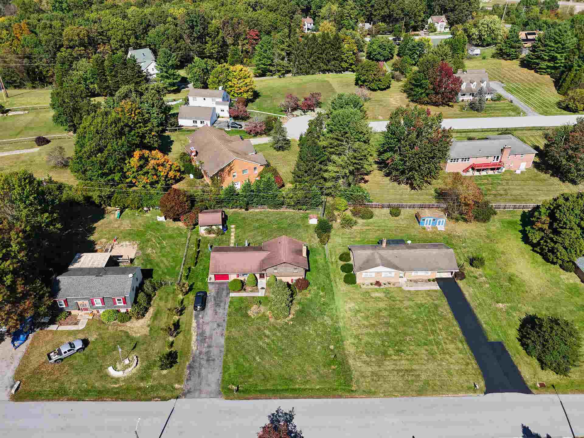 308 GRANDVIEW Drive, Blacksburg, VA 24060