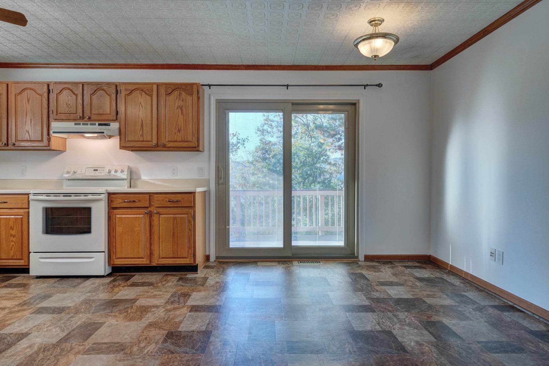 420 Tanglewood Drive, Christiansburg, VA 24073