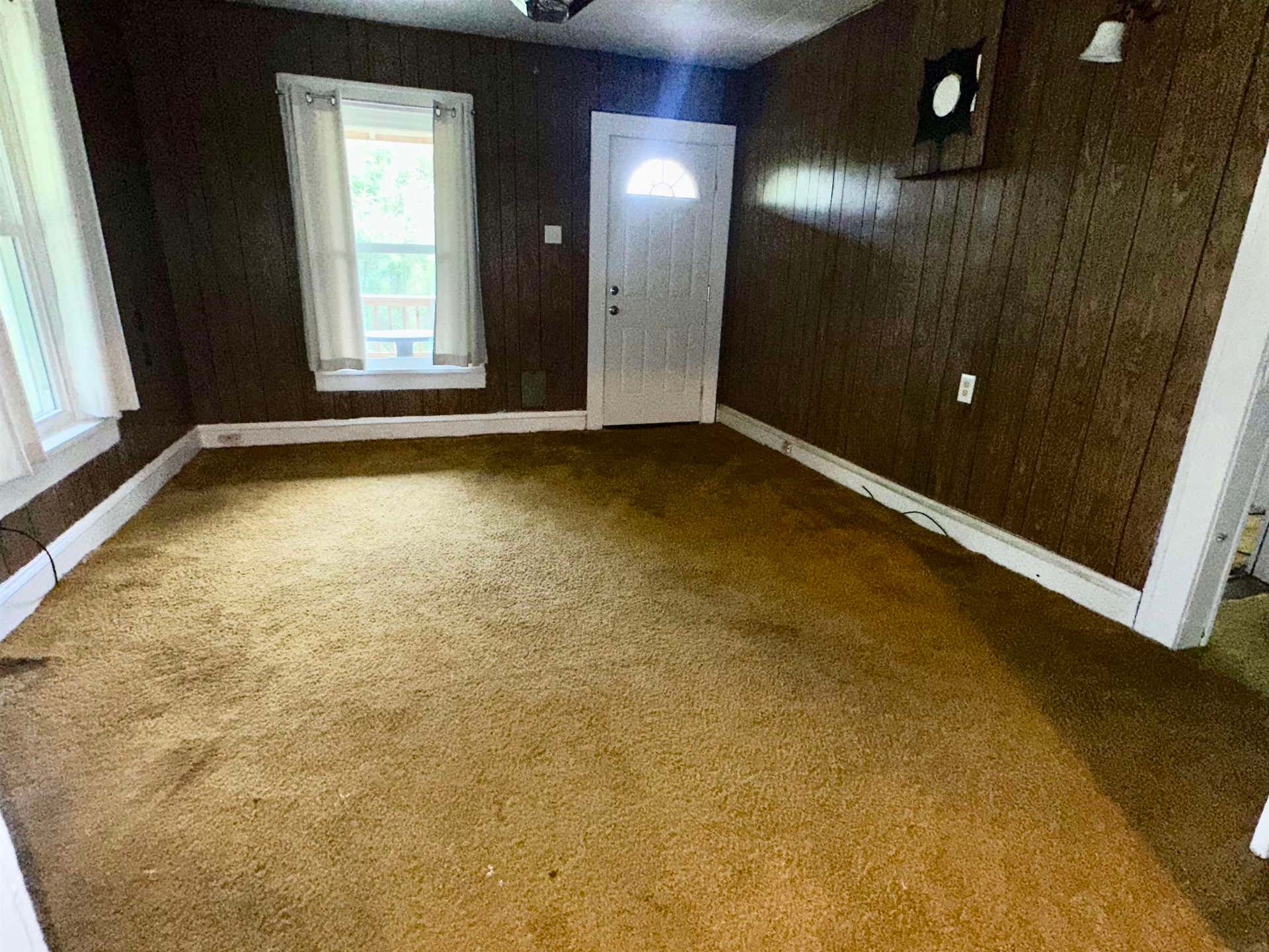 110 White Avenue, Glen Lyn, VA 24093
