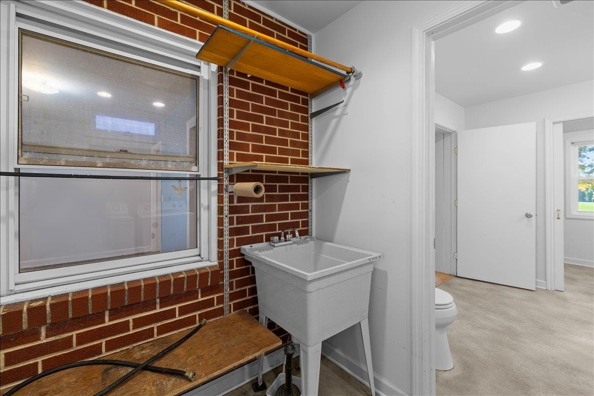 803 Grove Avenue, Blacksburg, VA 24060