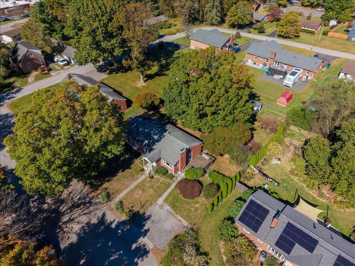 803 Grove Avenue, Blacksburg, VA 24060