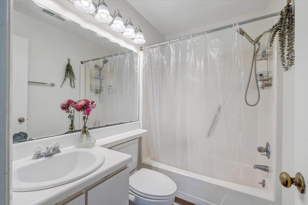 856 Newport Terrace, Blacksburg, VA 24060