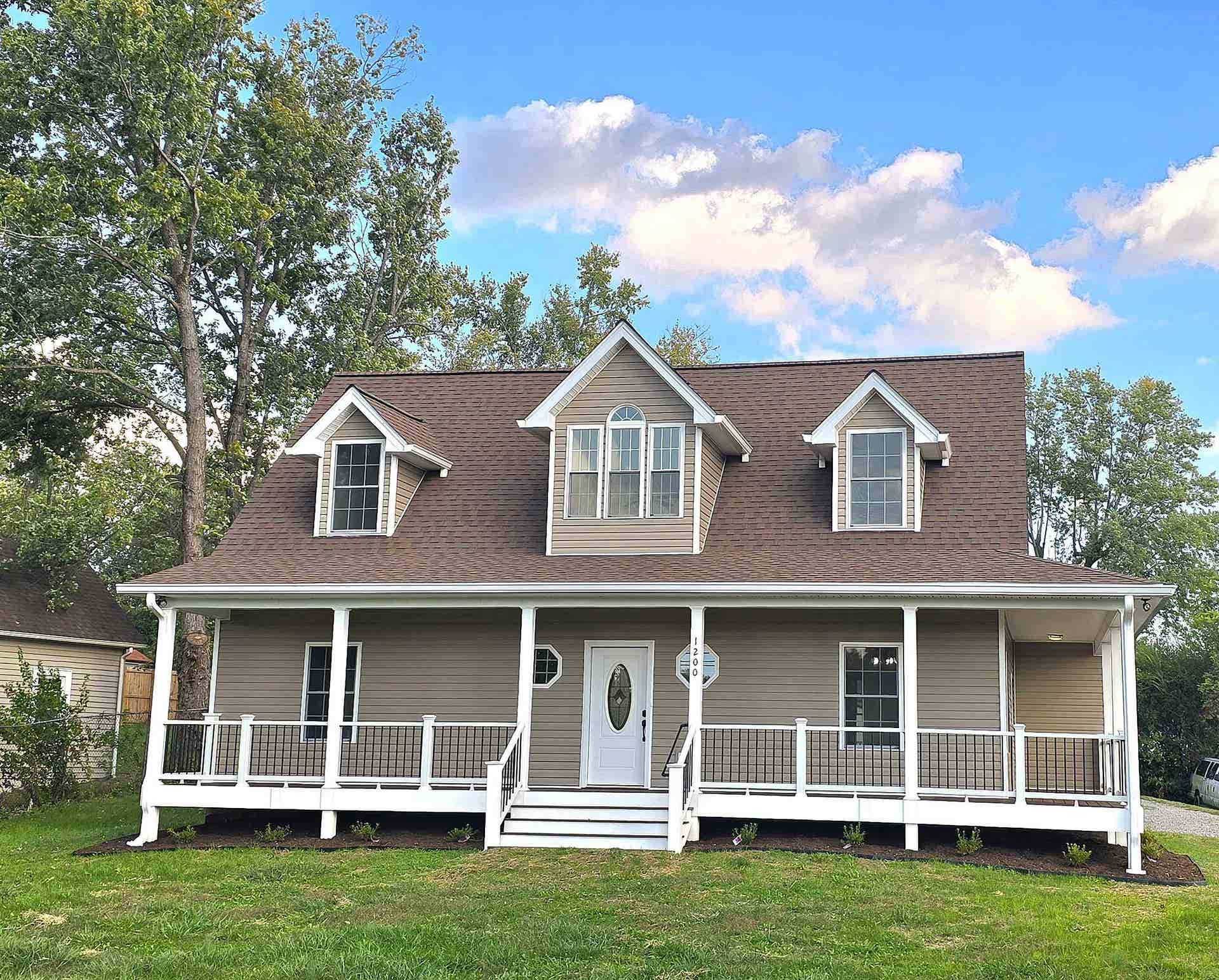 1200 CAMBRIA Street, Christiansburg, VA 24073
