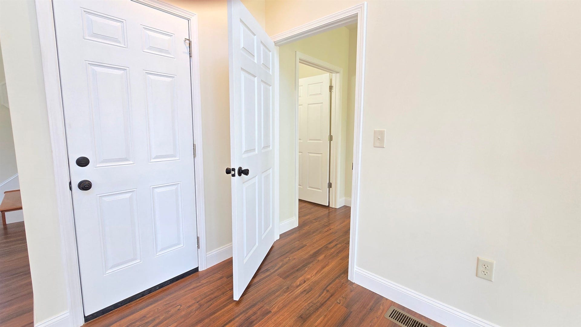 1200 CAMBRIA Street, Christiansburg, VA 24073