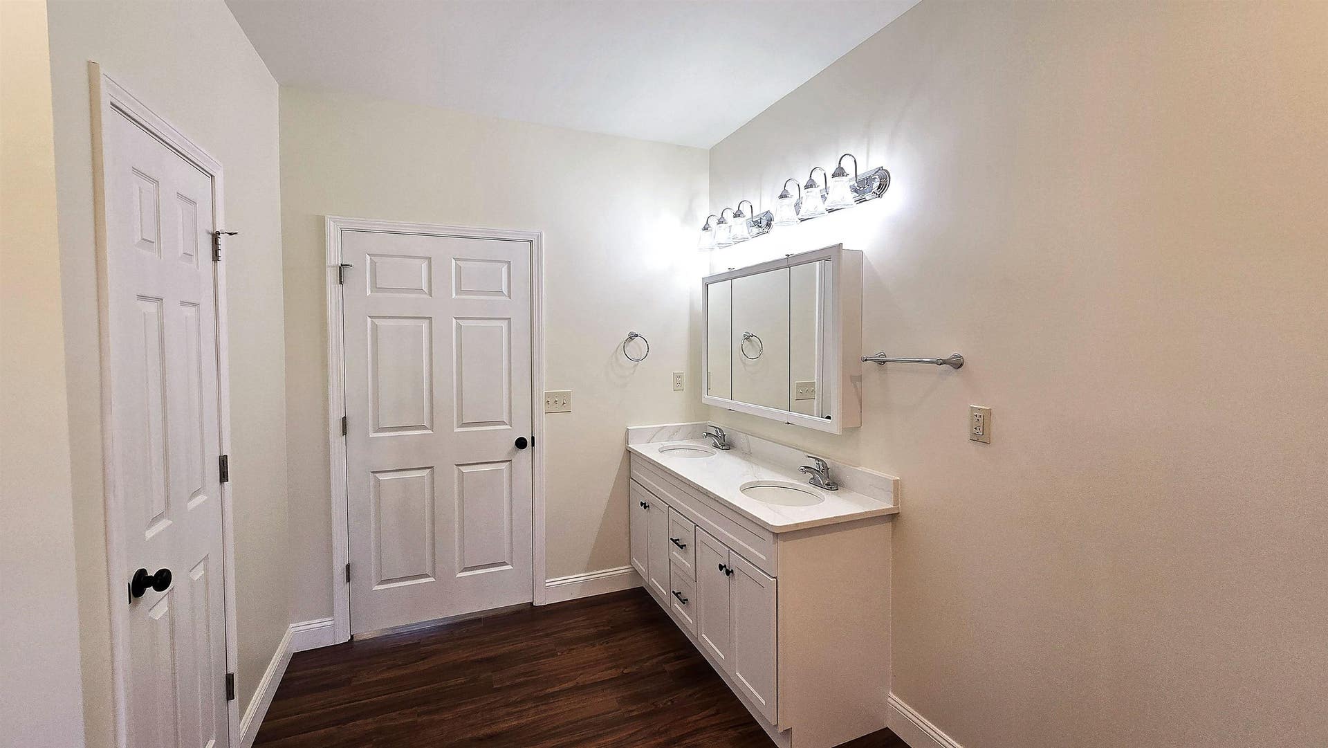 1200 CAMBRIA Street, Christiansburg, VA 24073